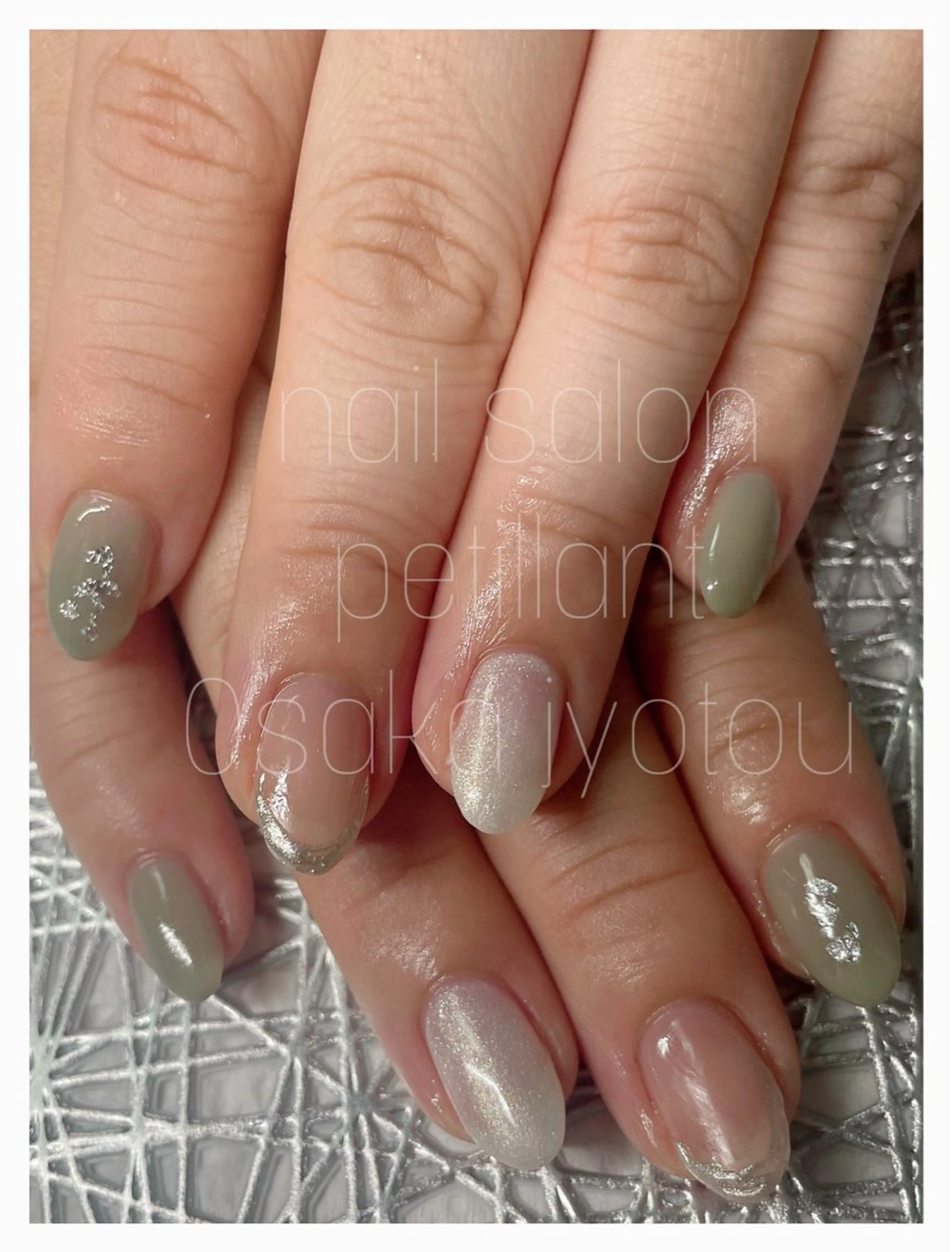 ネイル グリーン nail salon petillantのネイルデザイン