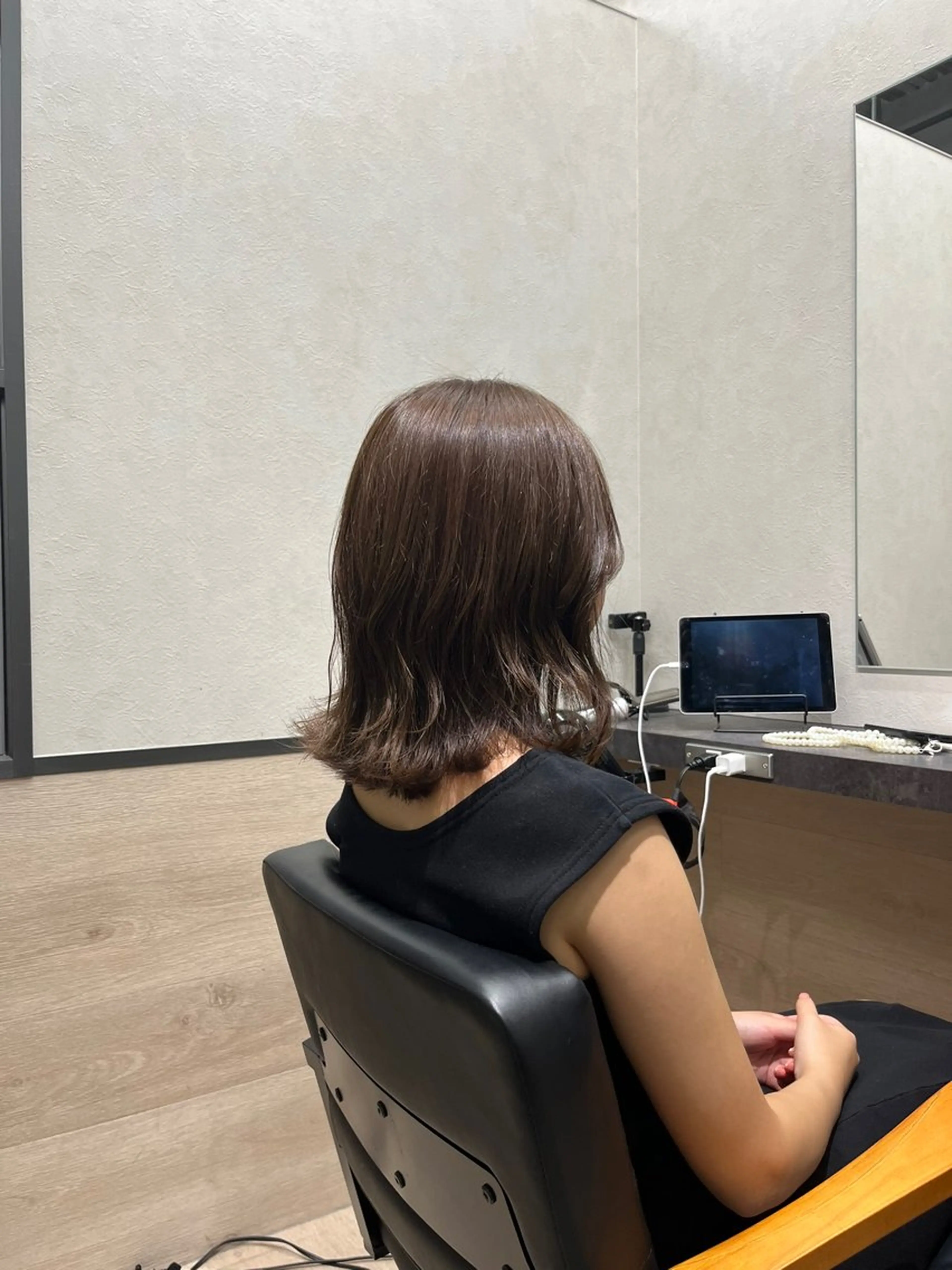 ミディアム カラー ブリーチ カット ヘアカラー トリートメント 有田裕真 【ブリーチカラー】のヘアスタイル