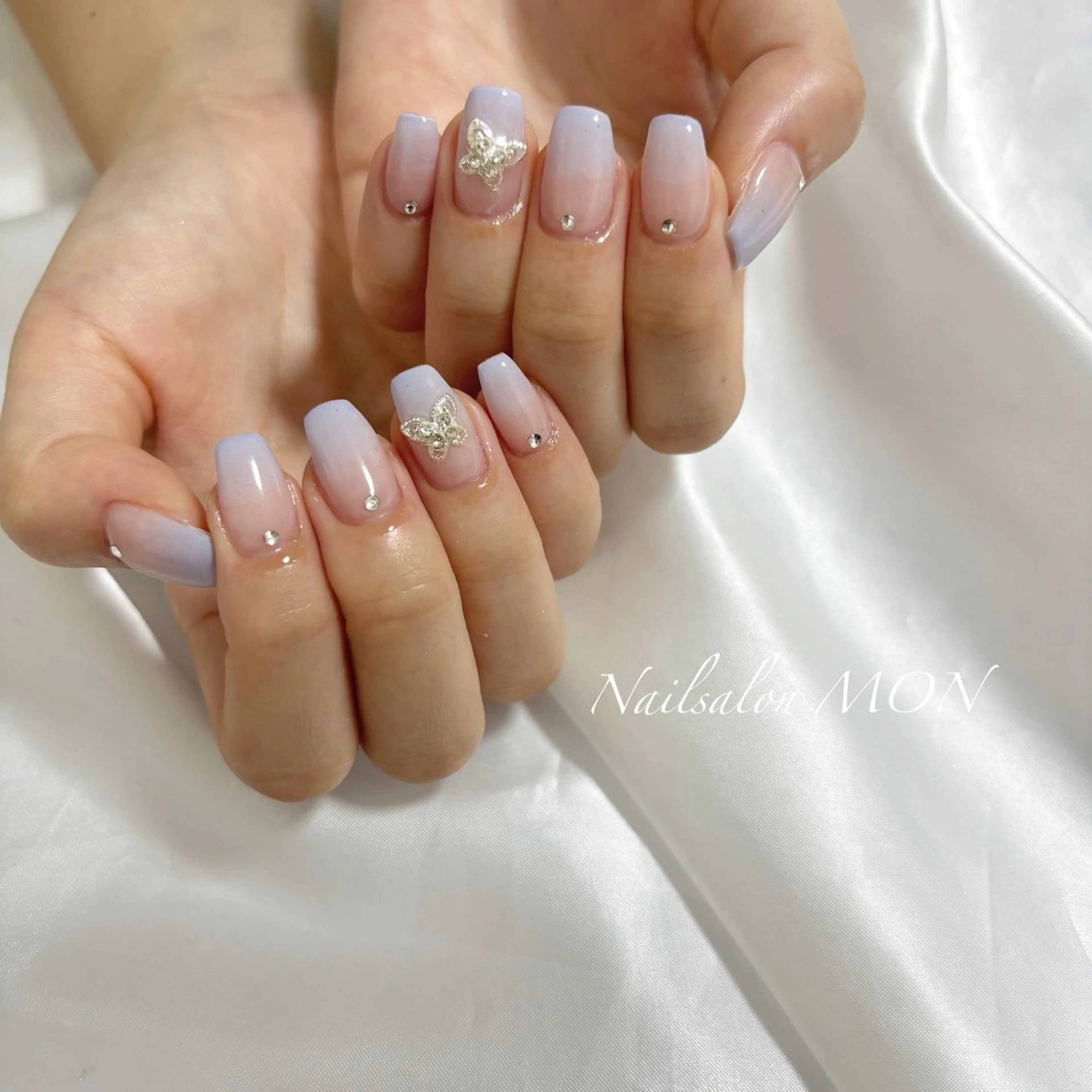 ネイル ストーンネイル ハンドネイル Nailsalon MONのネイルデザイン