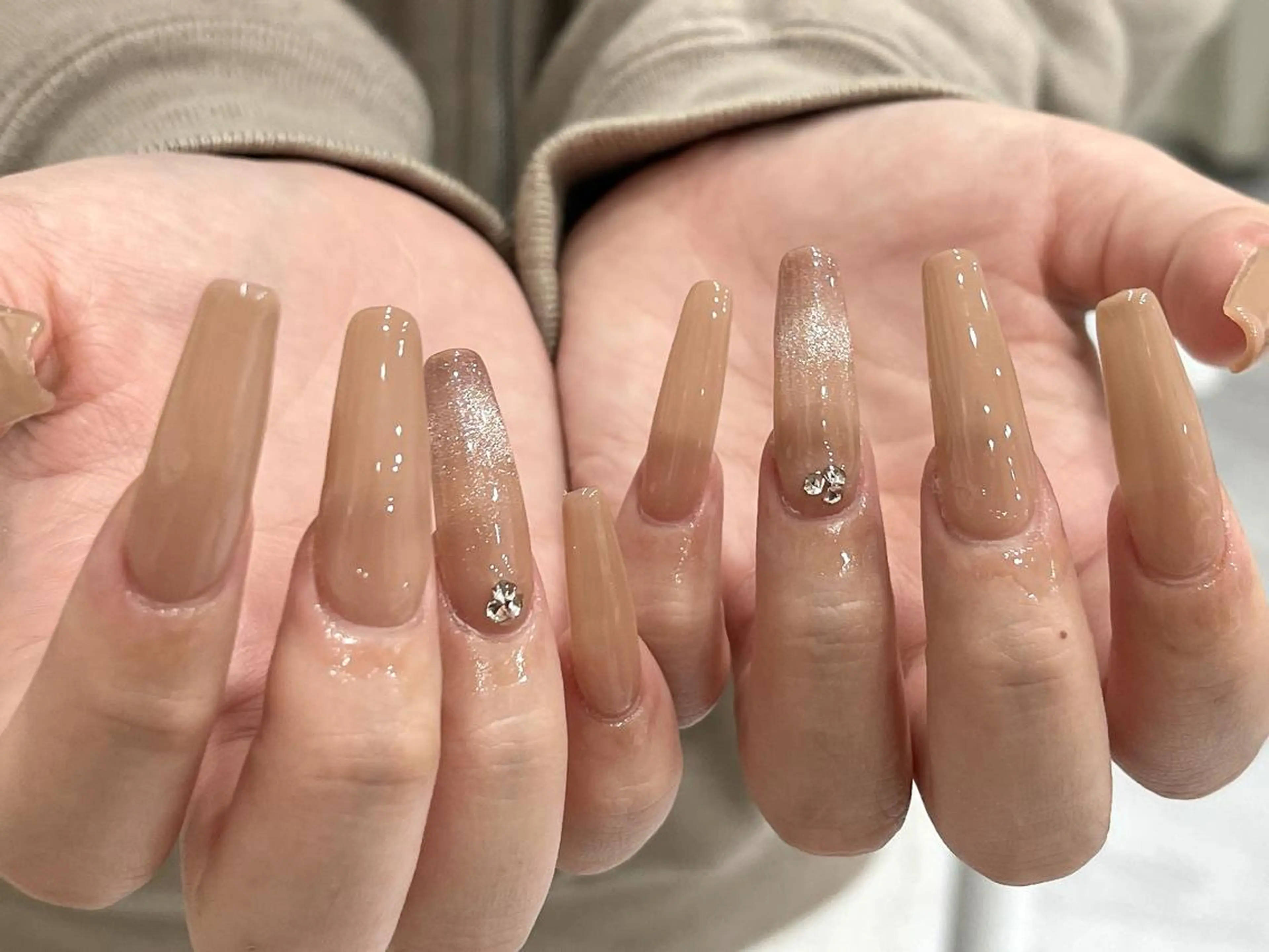 ネイル アートネイル 持ち込み Shis_🦄shi 韓国風キラキラネイルのネイルデザイン