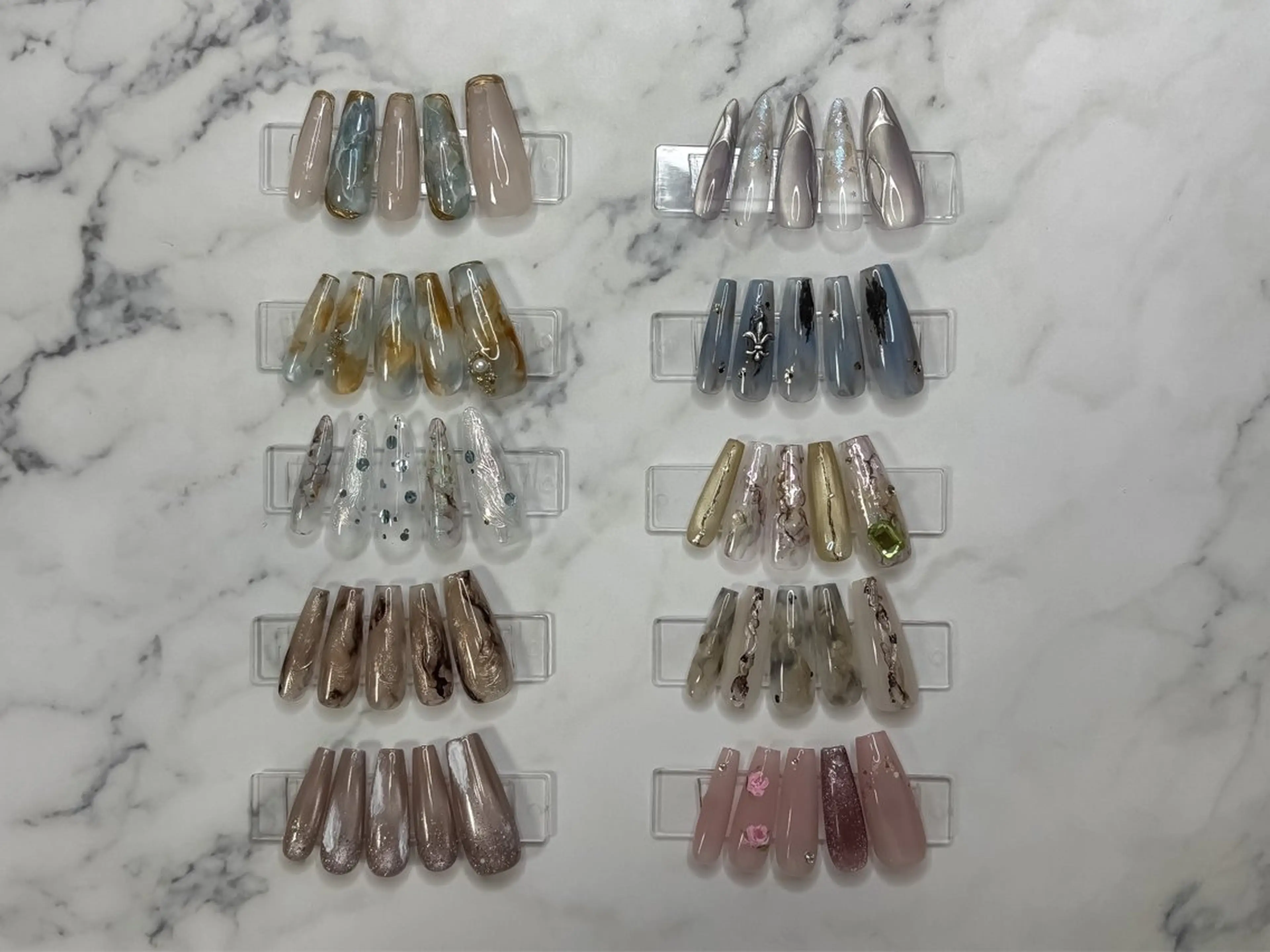 ネイル マグネットネイル ニュアンスネイル ワンホンネイル ハンドネイル zuki🌔nail ┆堺筋本町・心斎橋のネイルデザイン