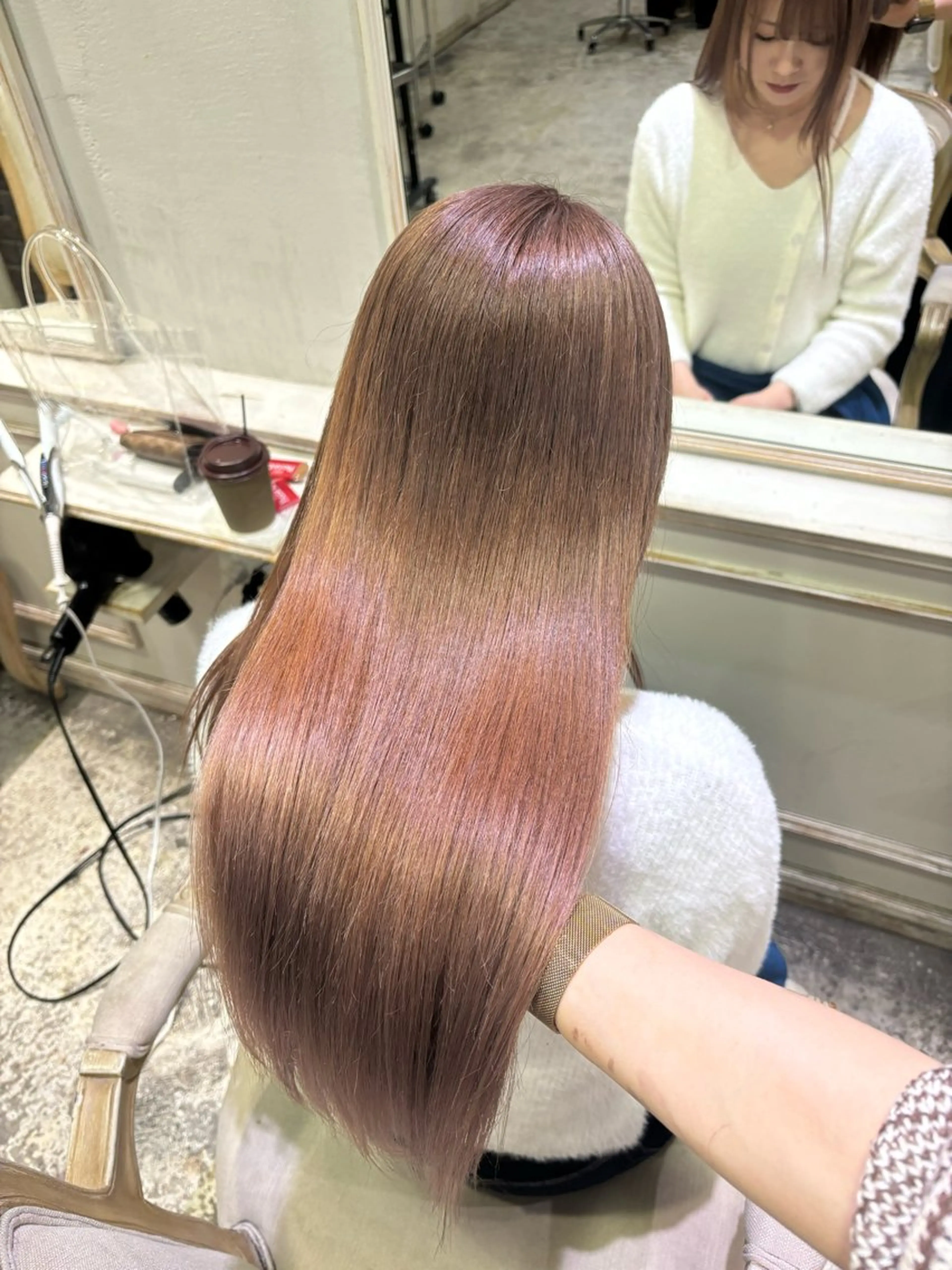 ロング カラー ヘアカラー トリートメント 柔らかベージュ 🤎YUKAのヘアスタイル