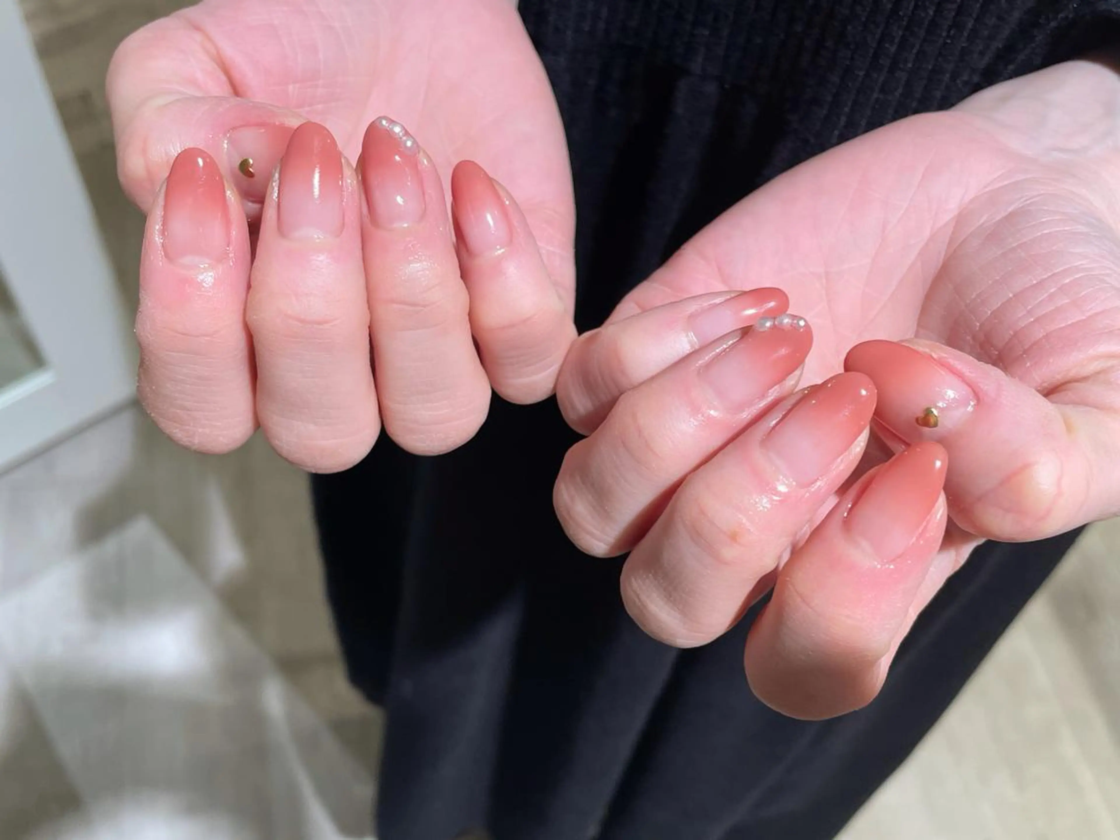 ネイル グラデーション オレンジ ピンク ハンドネイル Aing nail 澤瀬のネイルデザイン