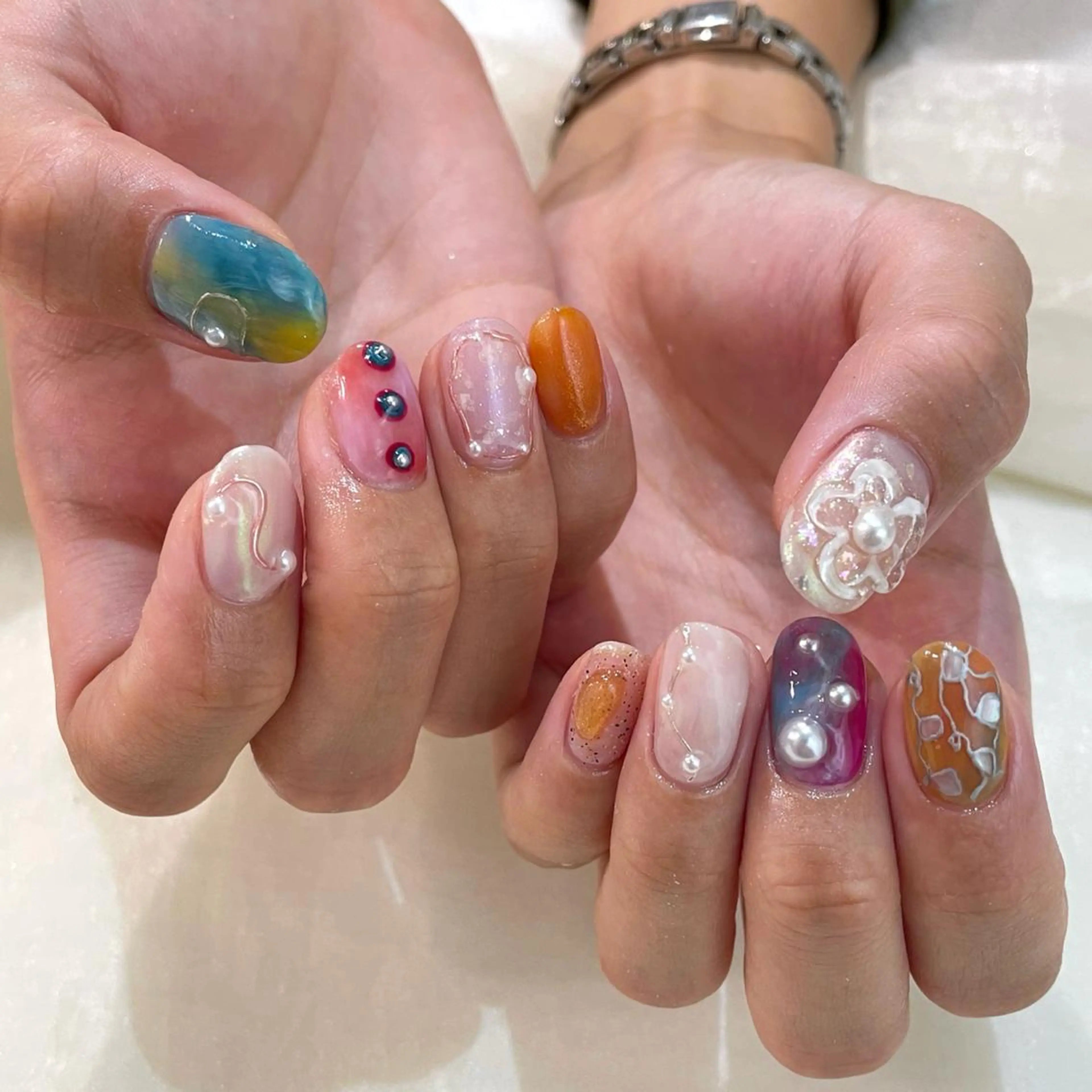 ネイル ハンドネイル 新井 ひなののネイルデザイン