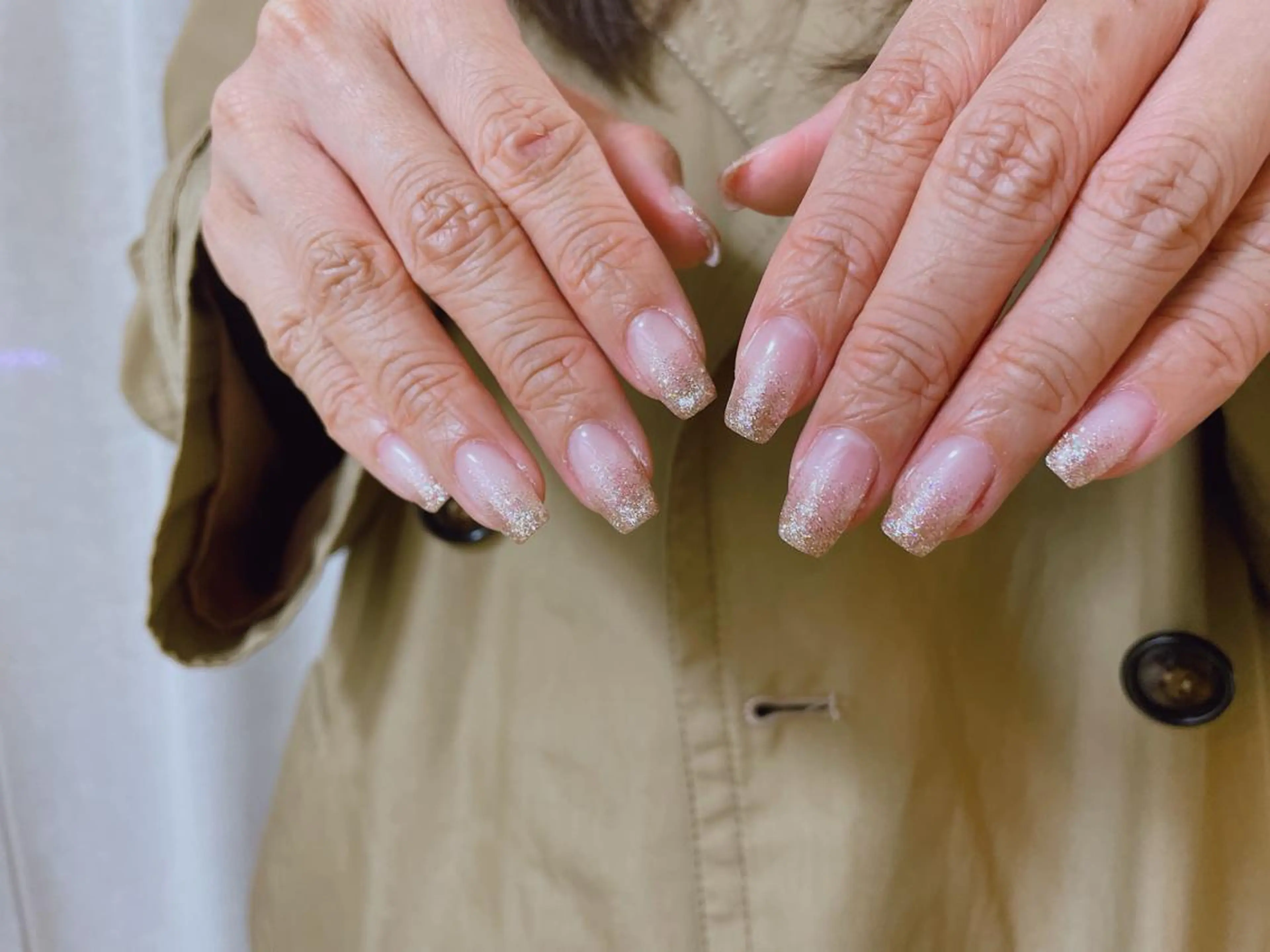 ネイル オーロラネイル フラワーネイル フットネイル フレンチネイル ジェルネイル mogunail &blowのネイルデザイン