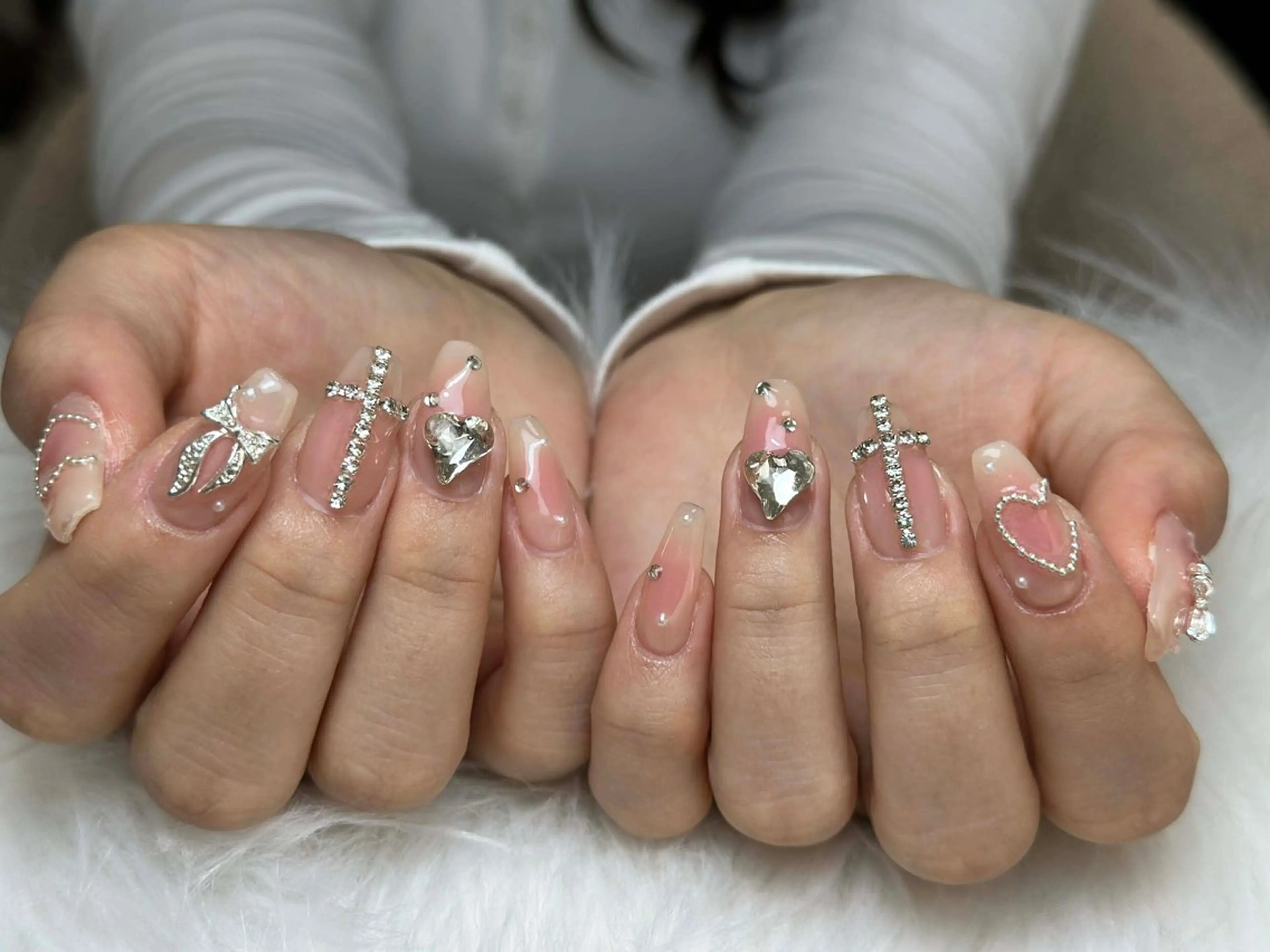 ネイル フレンチネイル ジェルネイル ガーリー 韓国ネイル ロングネイル ハンドネイル NieNail Nezukoのネイルデザイン