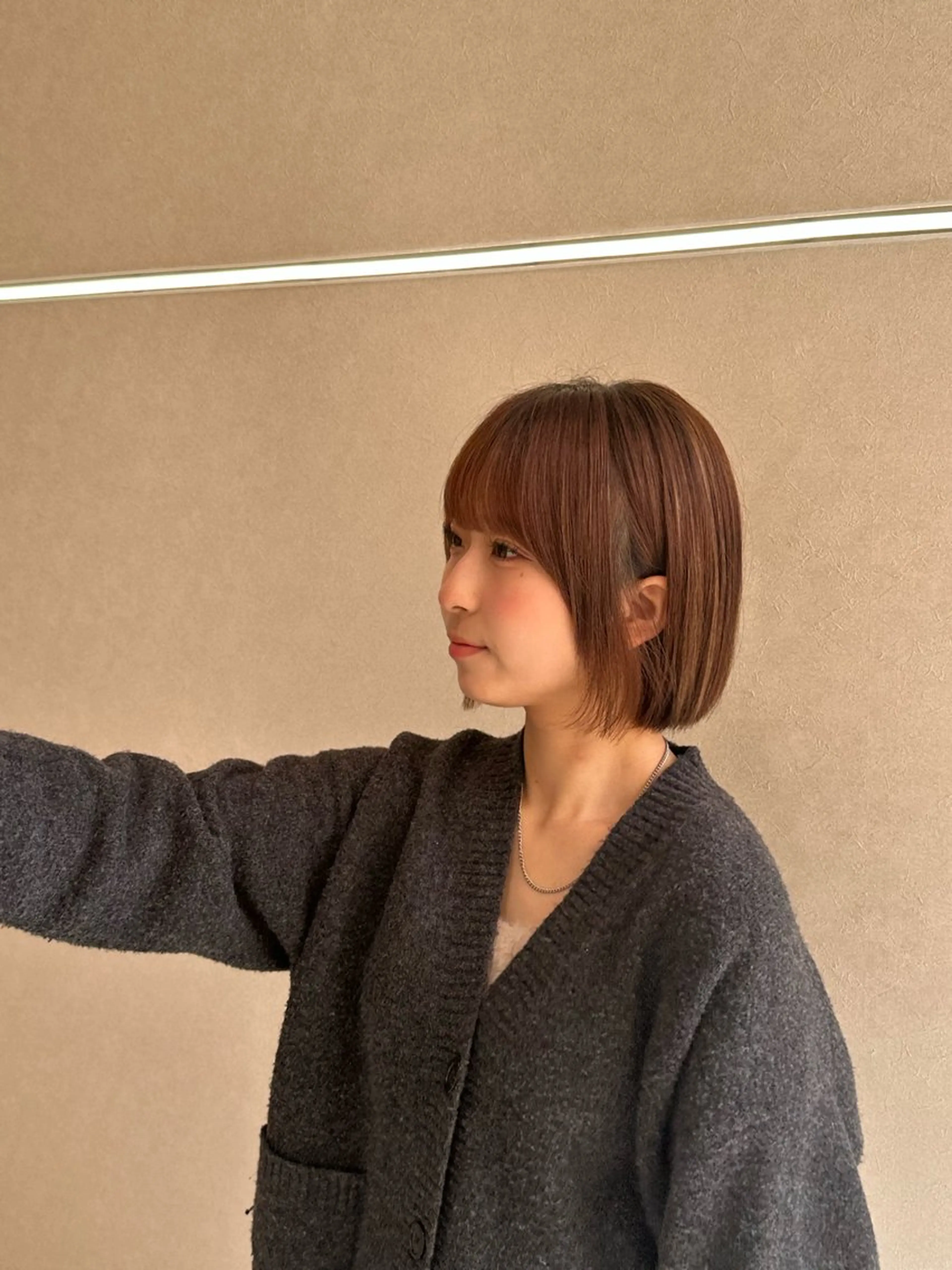 ショート ボブ 顔周りカット レイヤーカット カット Earth伊勢崎 萩原　快斗のヘアスタイル