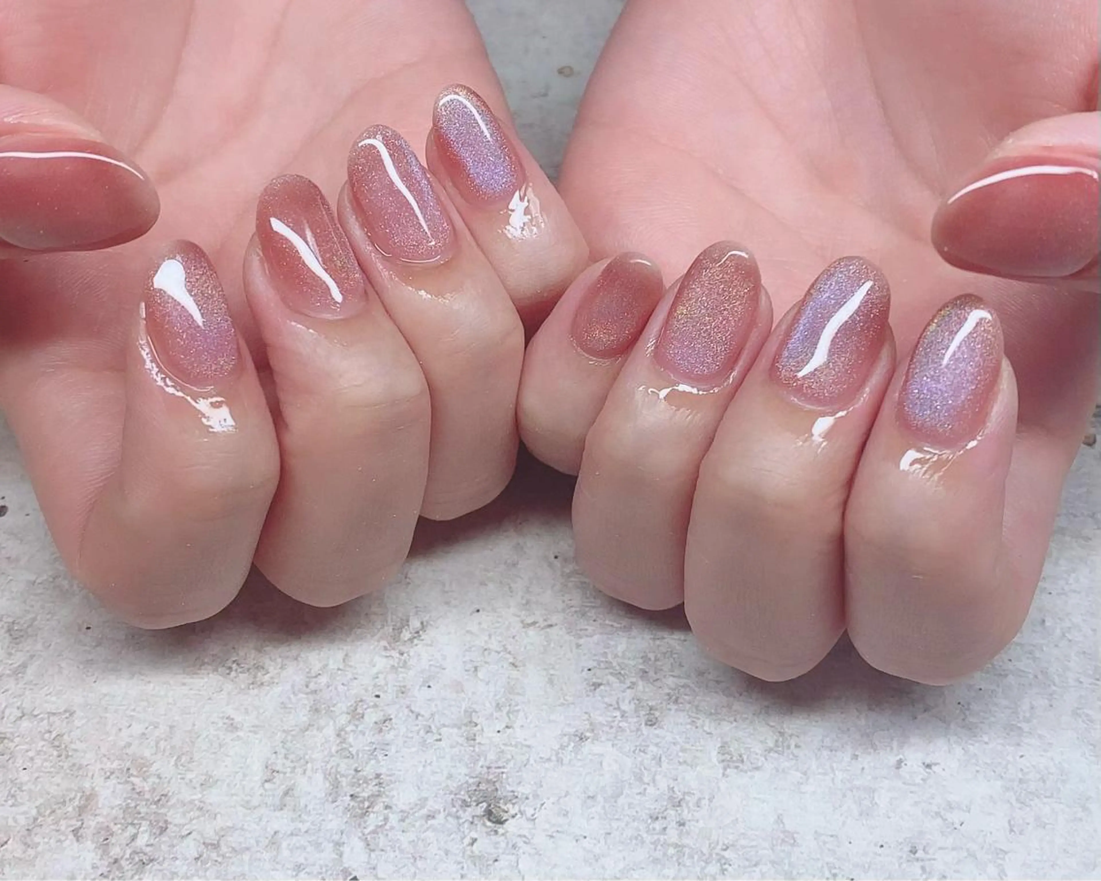 ミディアム カラー ネイル ピンクカラー ユニコーンカラー マグネットネイル ピンク ハンドネイル Nail_by N1のネイルデザイン