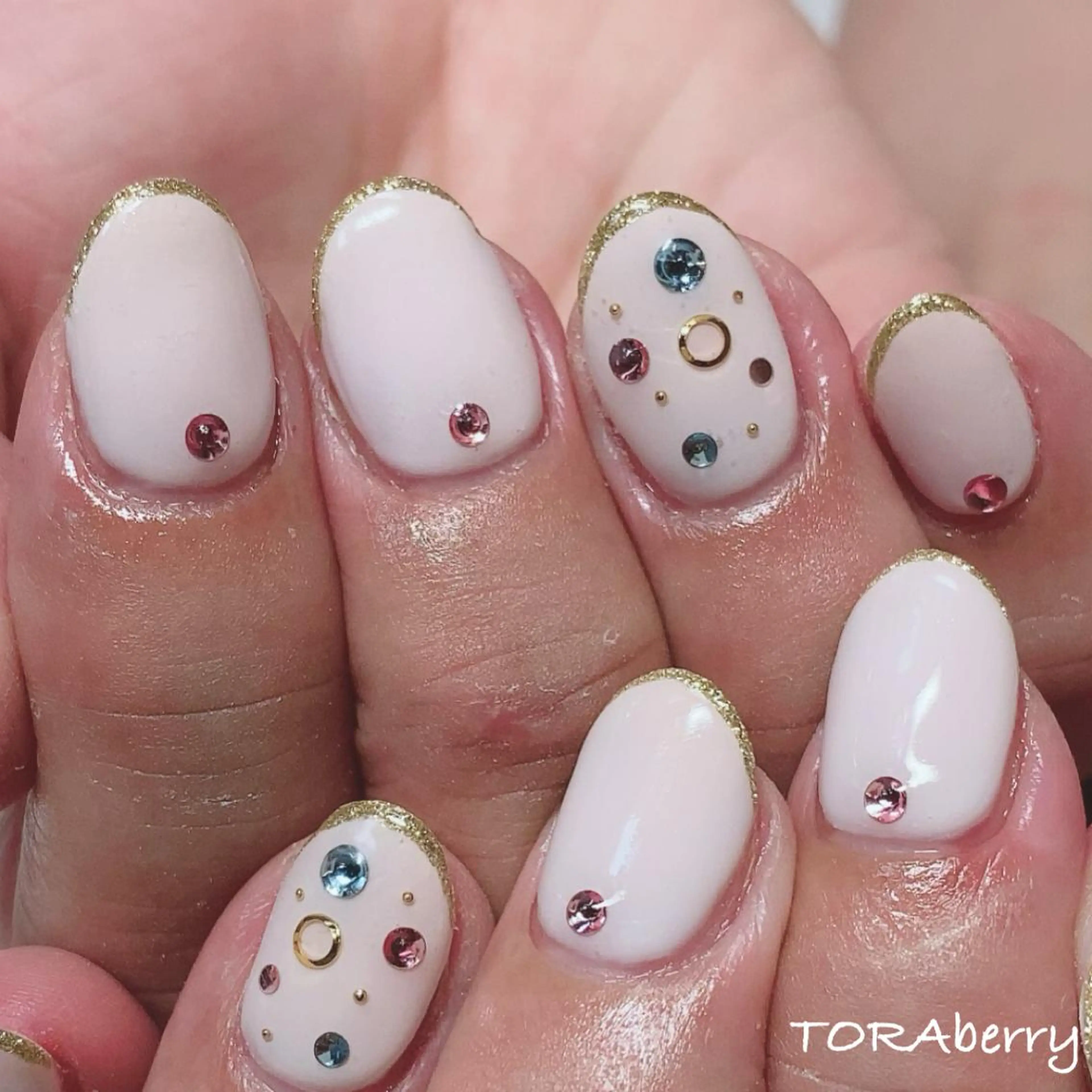 ネイル ハンドネイル ネイリスト なつみのネイルデザイン