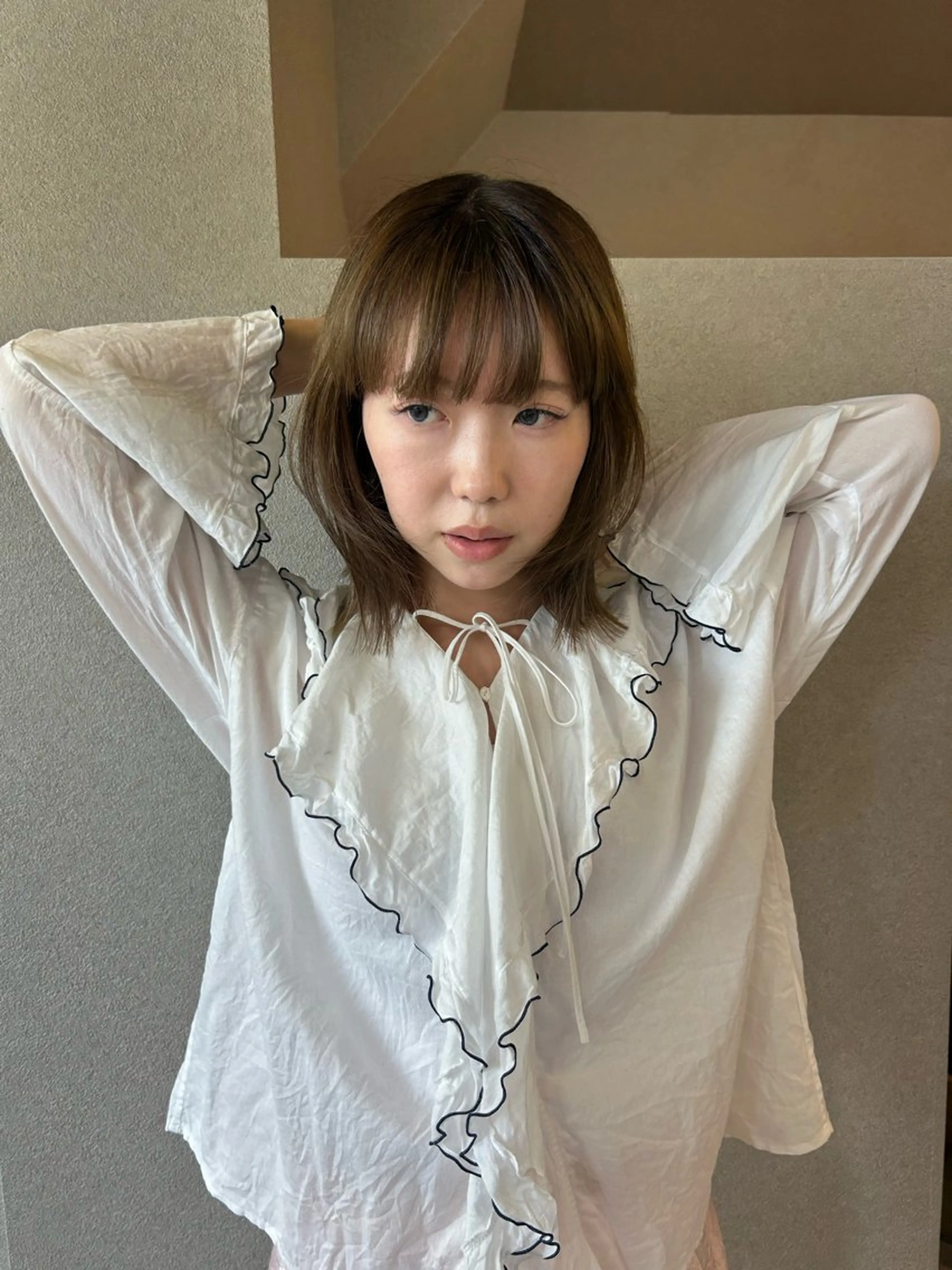 ミディアム Fujii Naoのヘアスタイル