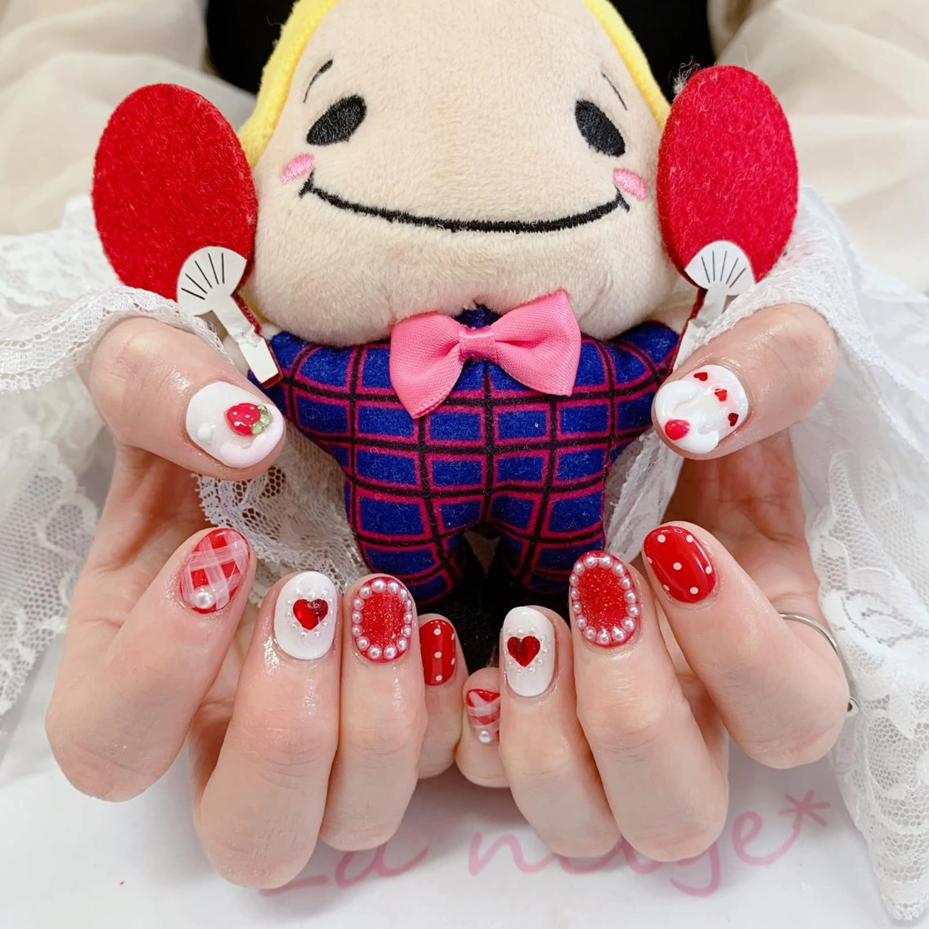 ネイル ハンドネイル La neige* yuki 🐩🌙のネイルデザイン