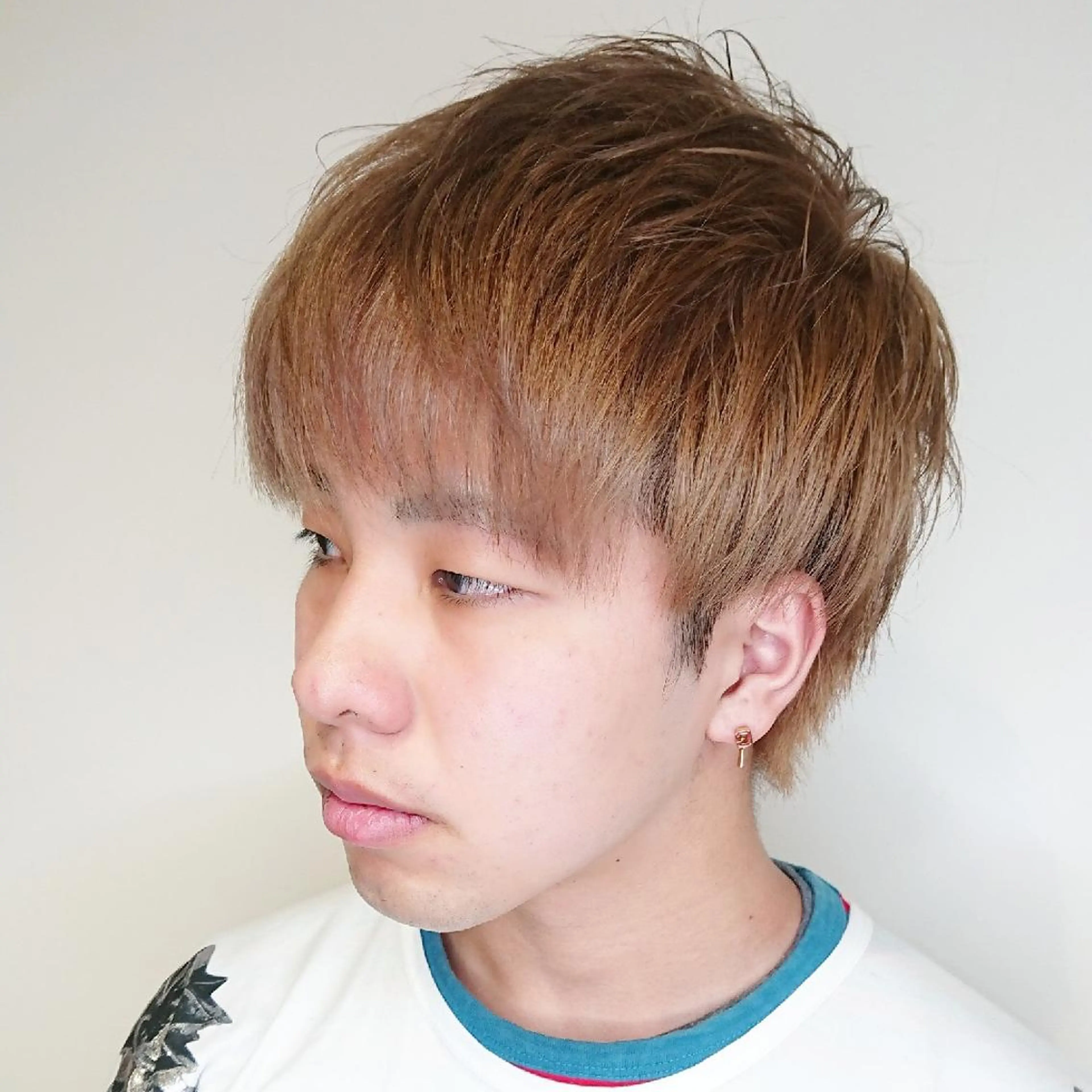 メンズ カラー アップバング メンズブリーチ マッシュ メンズパーマ ブリーチ カット ヘアカラー ブリーチ/ヘアケア/ 艶髪/イギチハルのヘアスタイル