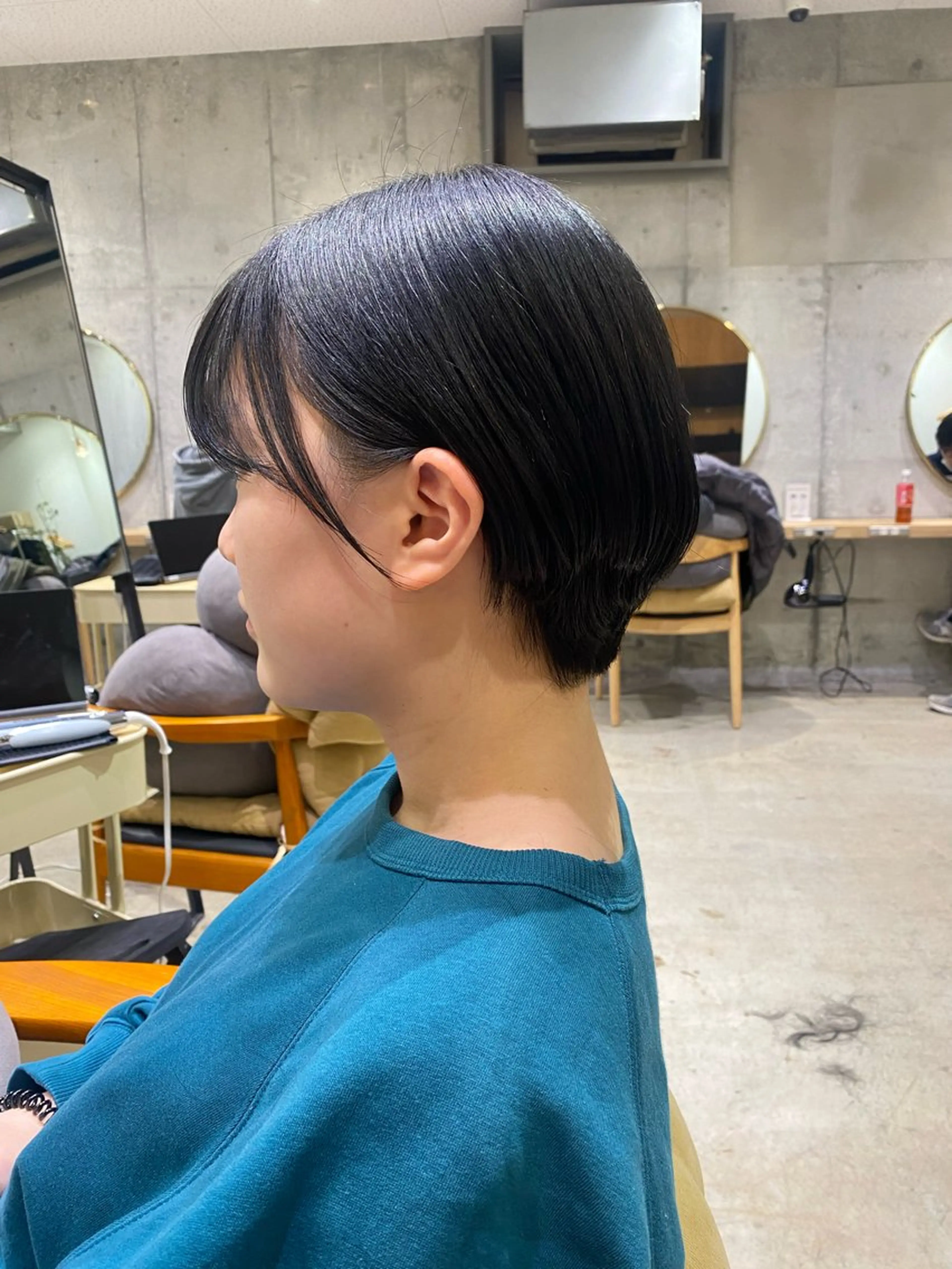 ショート ショートヘア fumi🪞血色感 アップ艶カラーのヘアスタイル