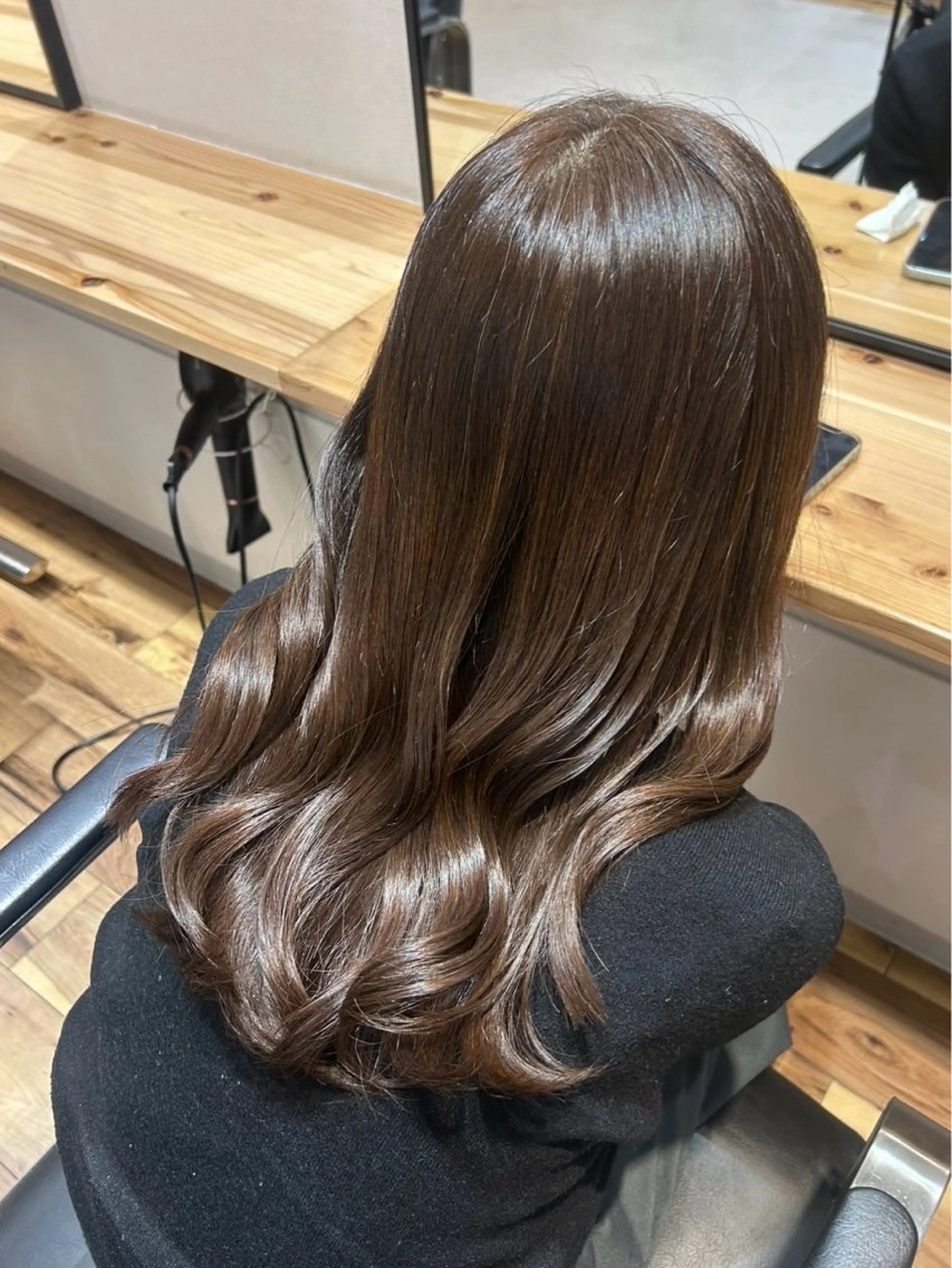 ロング ヘアカラー 小林 龍斗のヘアスタイル