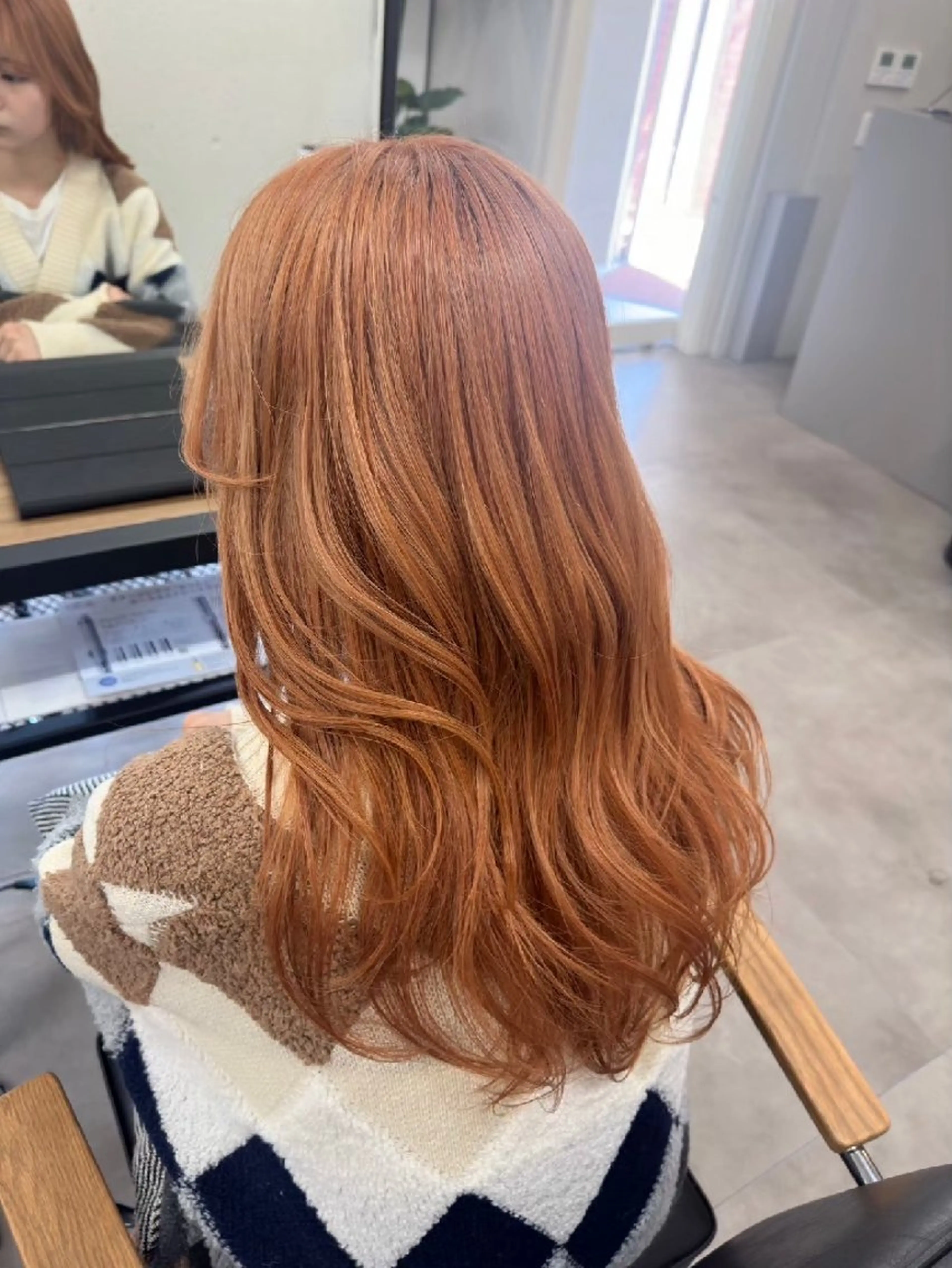 ロング カラー ベージュカラー オレンジ オレンジベージュ ヘアカラー IPPO アカデミーのヘアスタイル