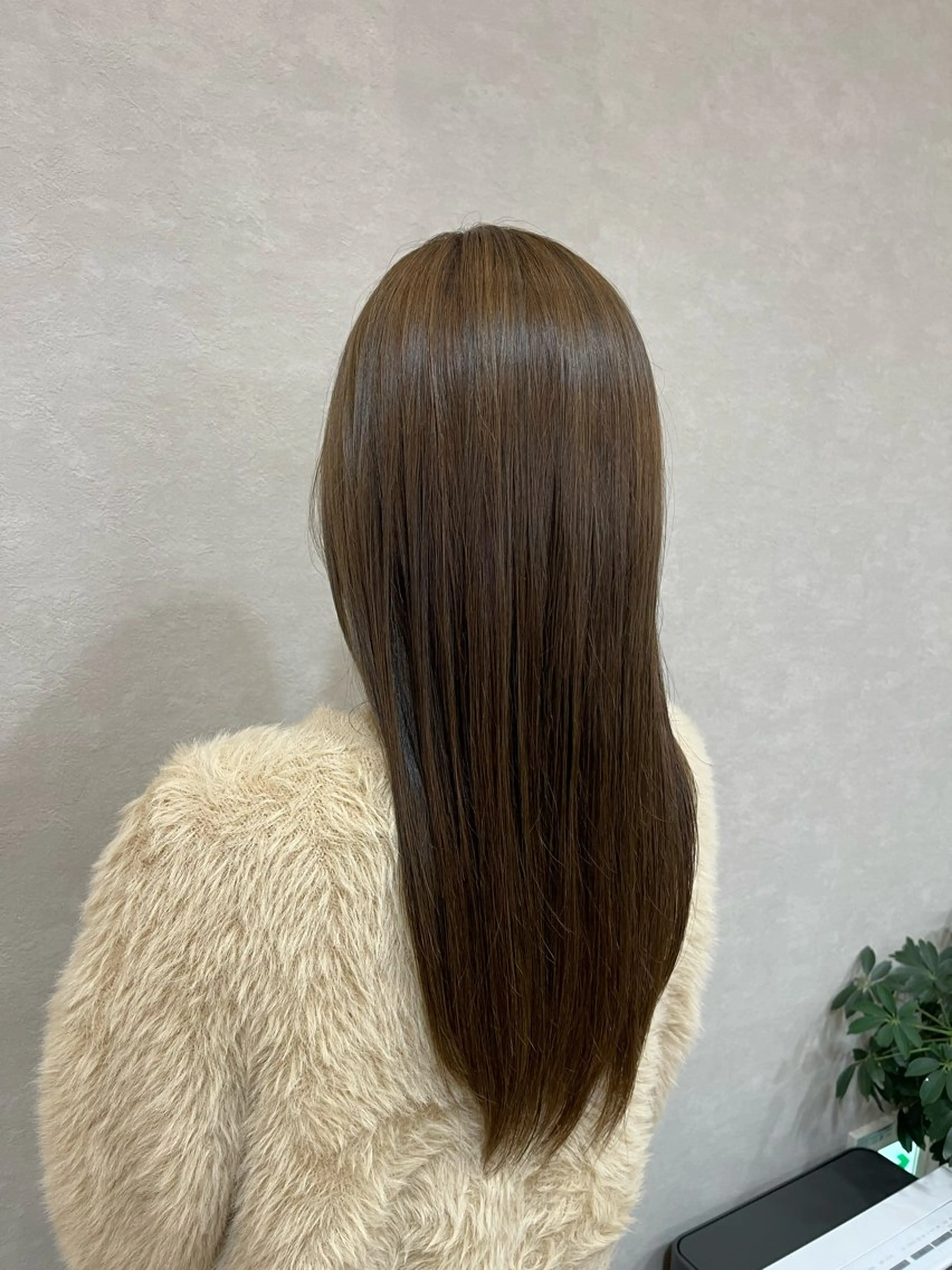 ロング カラー 透明感カラー グレージュ オリーブグレージュ オリーブグレー 山口 美咲のヘアスタイル