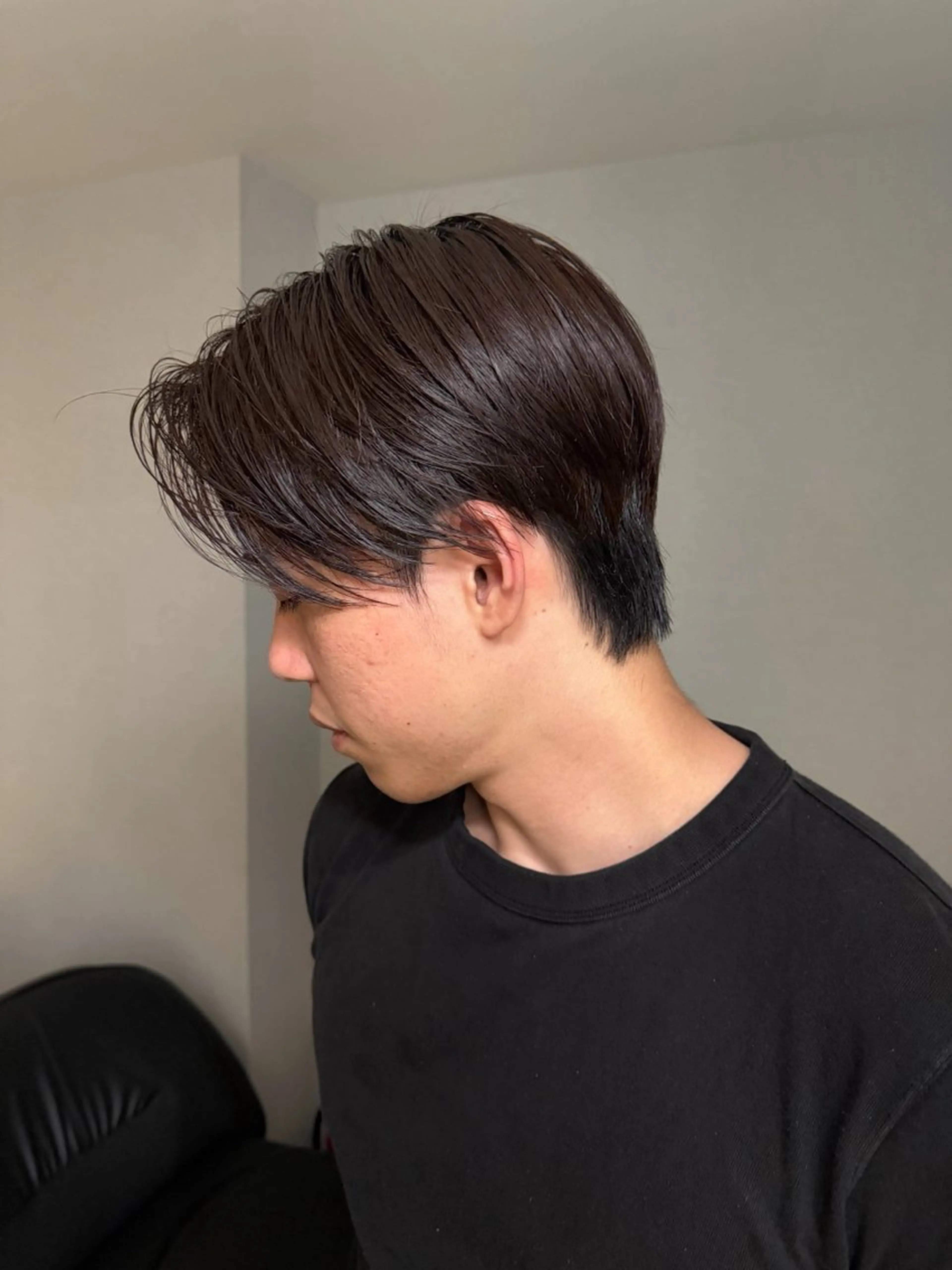 ショート カラー パーマ メンズ センターパート マッシュ メンズパーマ くせ毛 マッシュヘア カット パーマ センターパート特化 井上健太のヘアスタイル