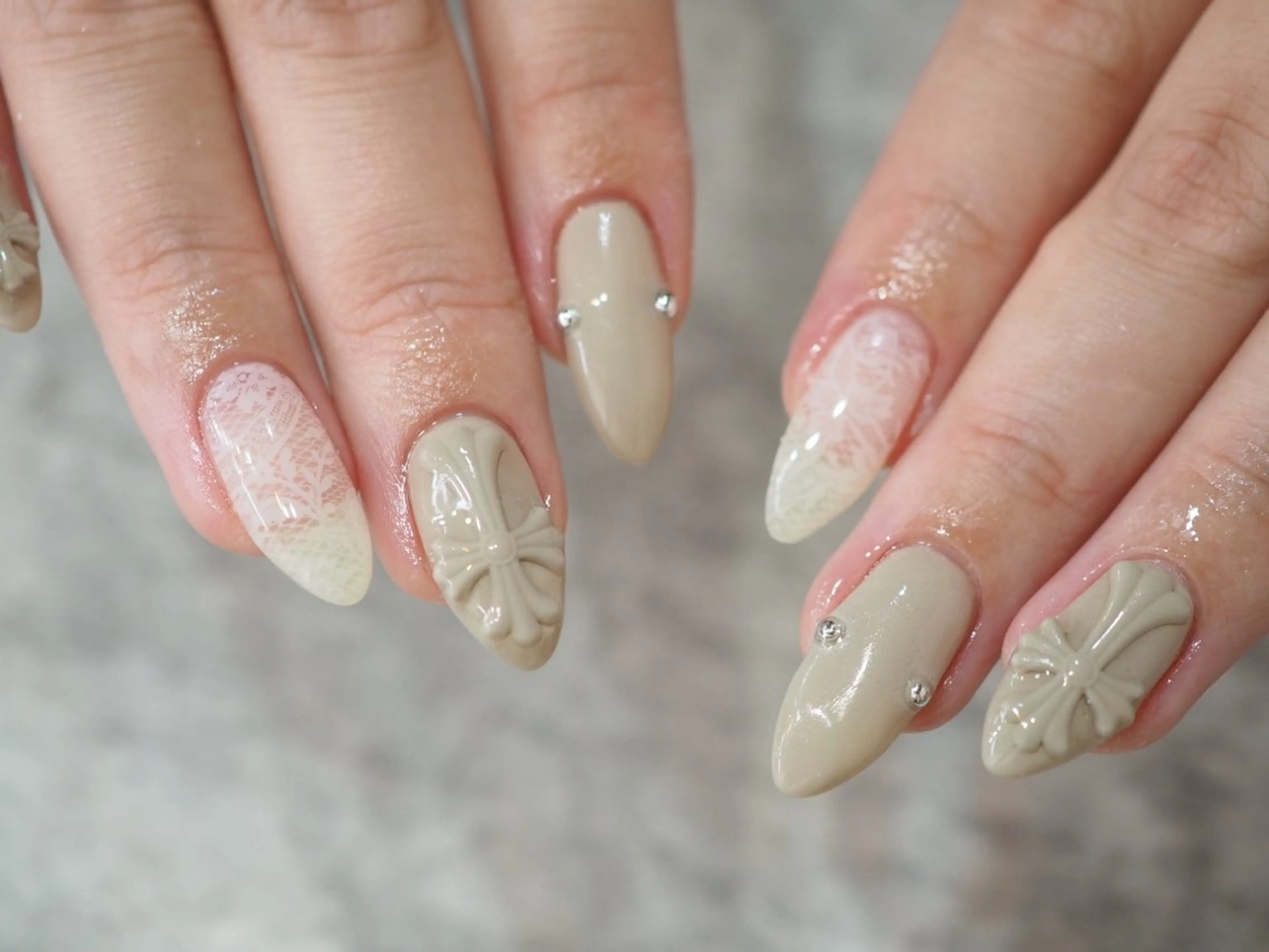 ネイル ハンドネイル glaNje shioriのネイルデザイン