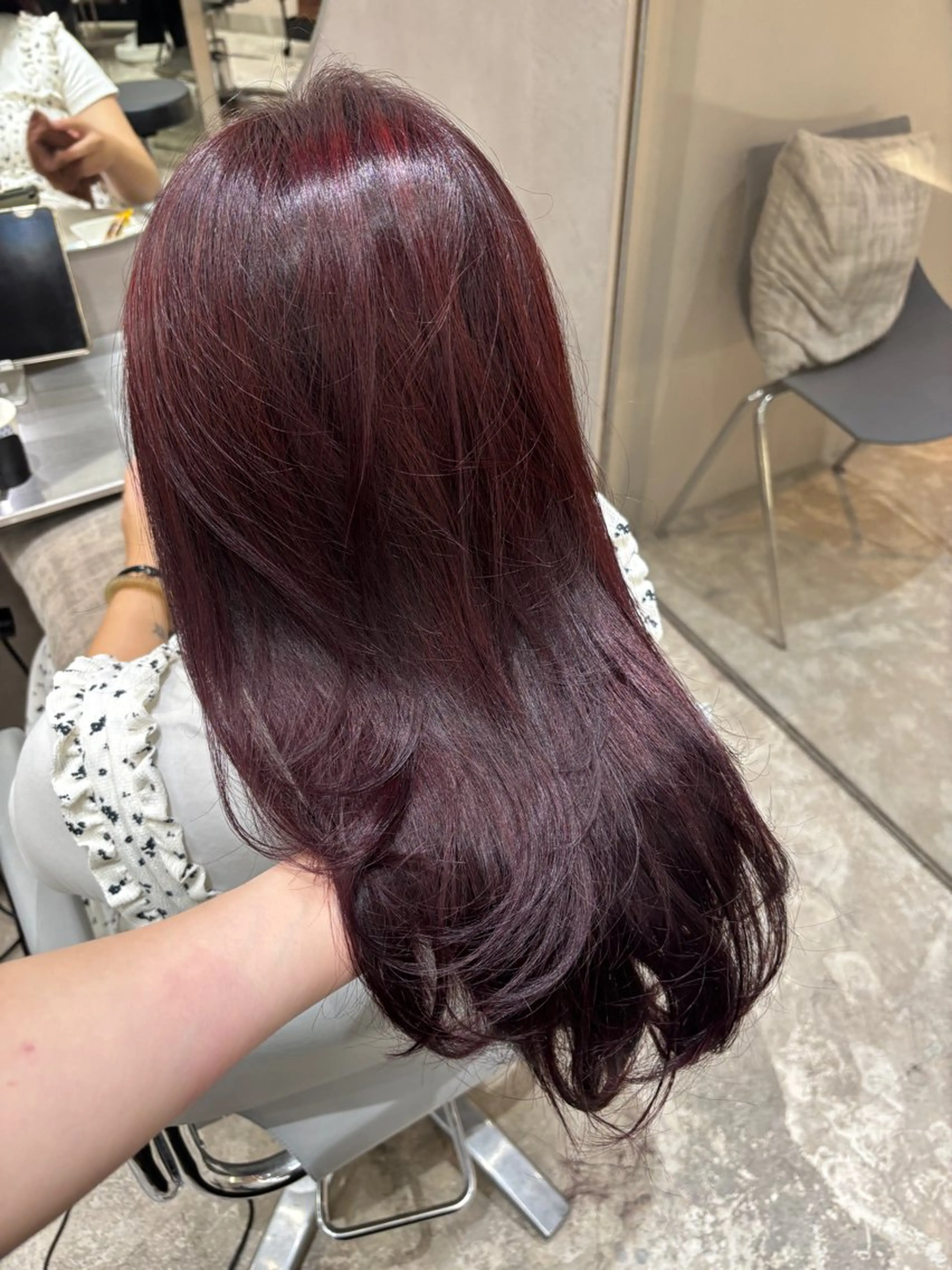 セミロング コトネ🫧 韓国風レイヤーカットのヘアスタイル