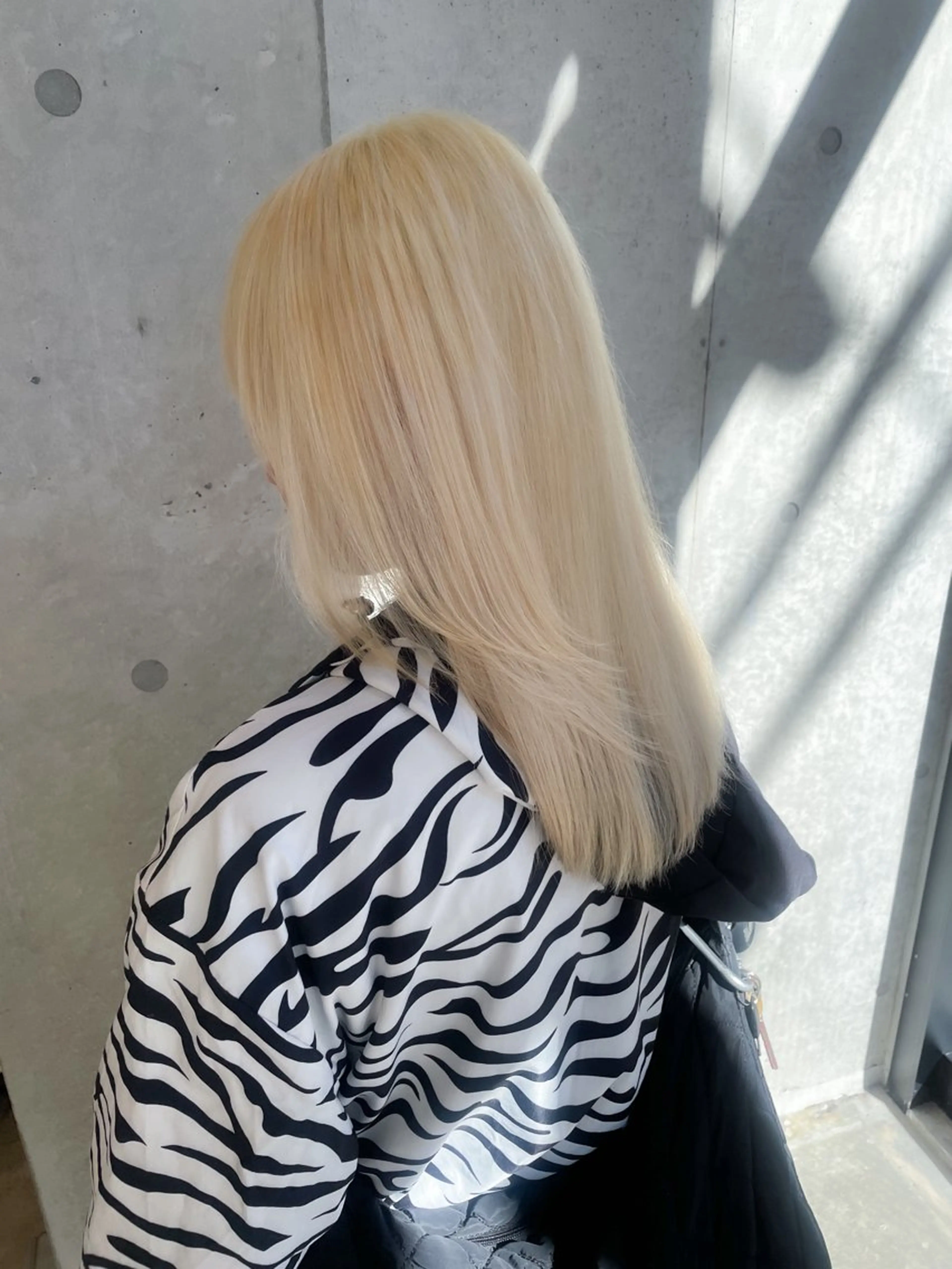 ミディアム カラー ヘアアレンジ ミニボブ/ブリーチ 🌈MISATOのヘアスタイル