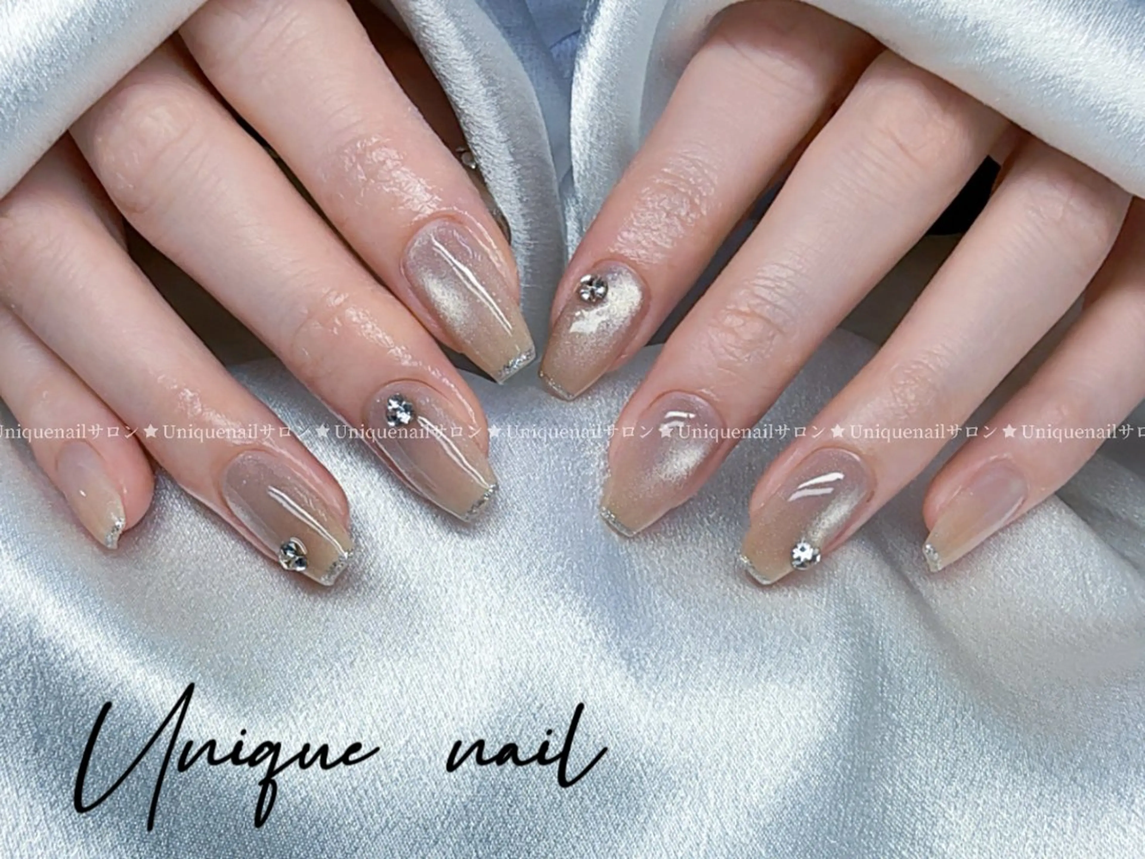 ネイル UniqueNail 長さだし専門店のネイルデザイン