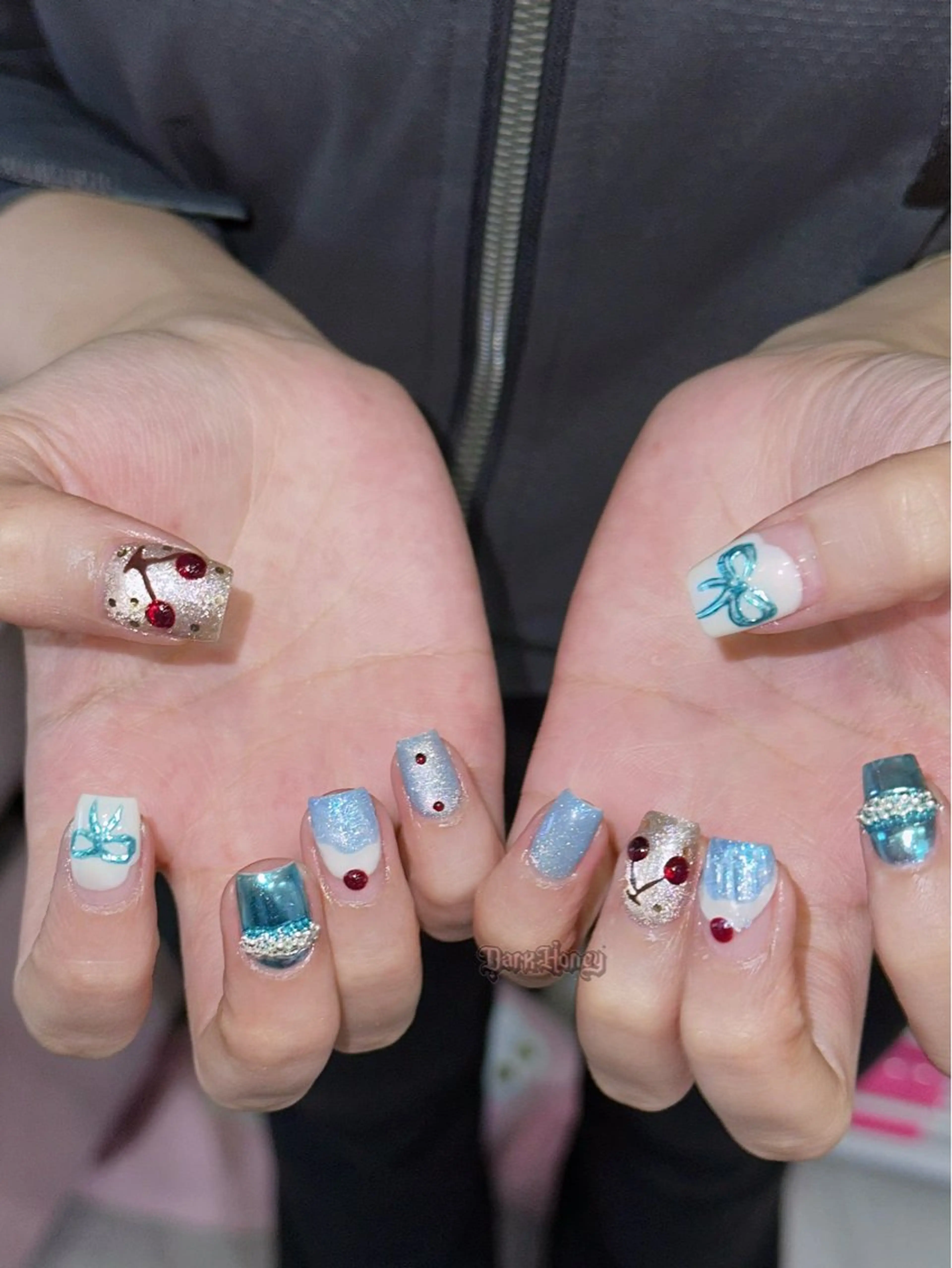 ネイル ハンドネイル Dark honey スカルプ専門原宿店のネイルデザイン