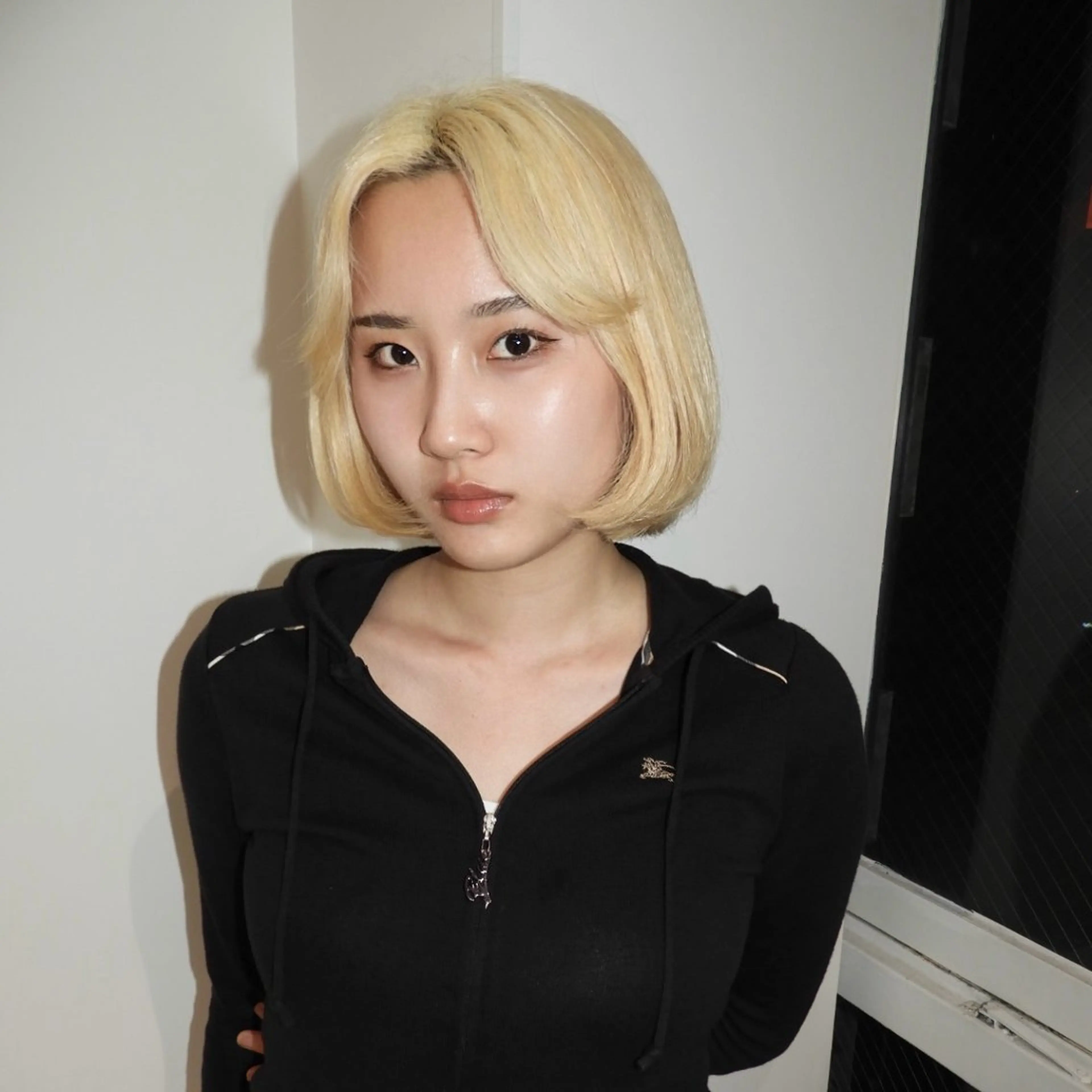 ミディアム カラー 抜きっぱなしブロンド ブロンド 🎀レイヤー/ カラー🐕‍🦺anのヘアスタイル