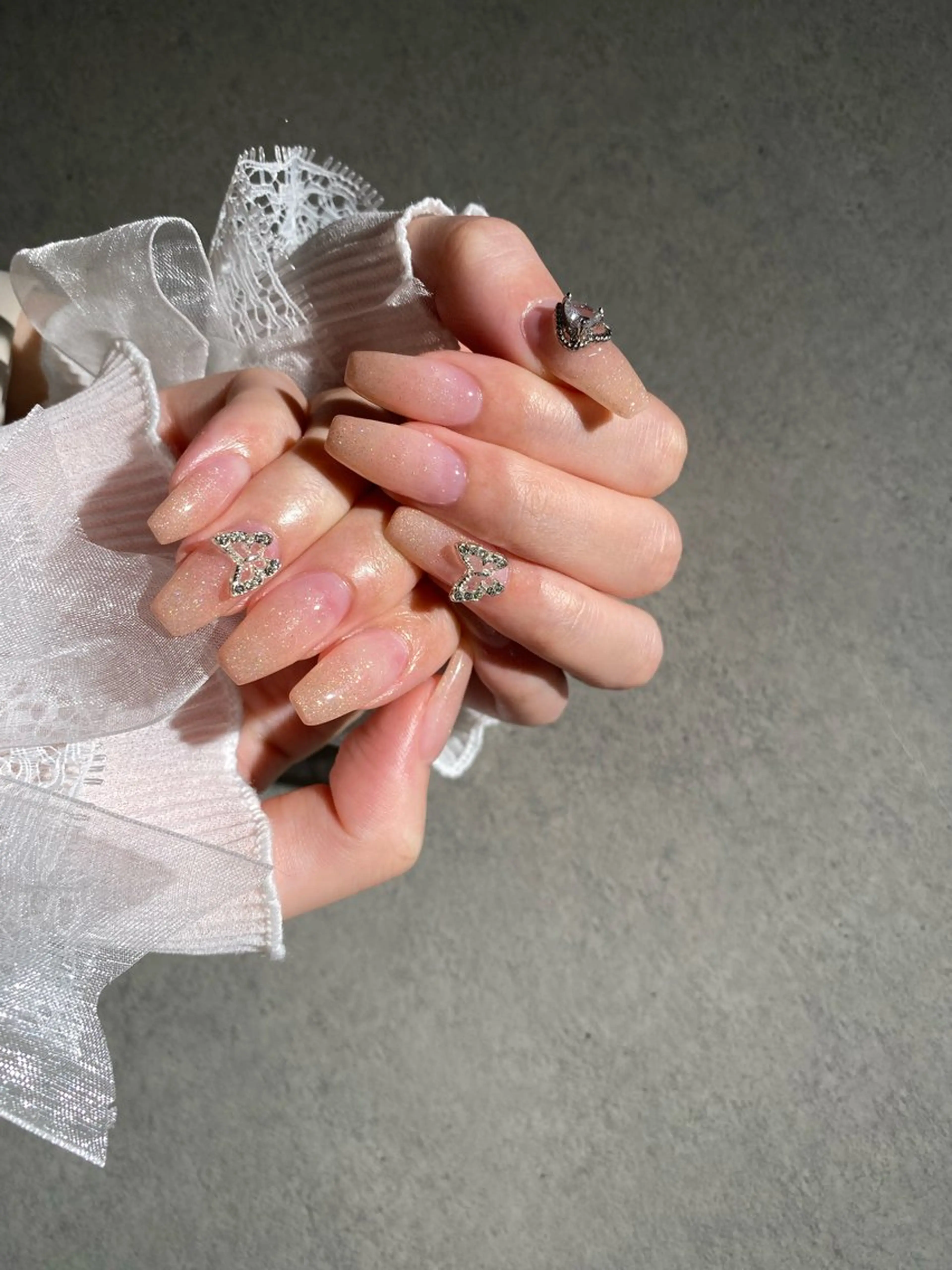 ネイル I-nailロング /ワンホン/キラキラのネイルデザイン