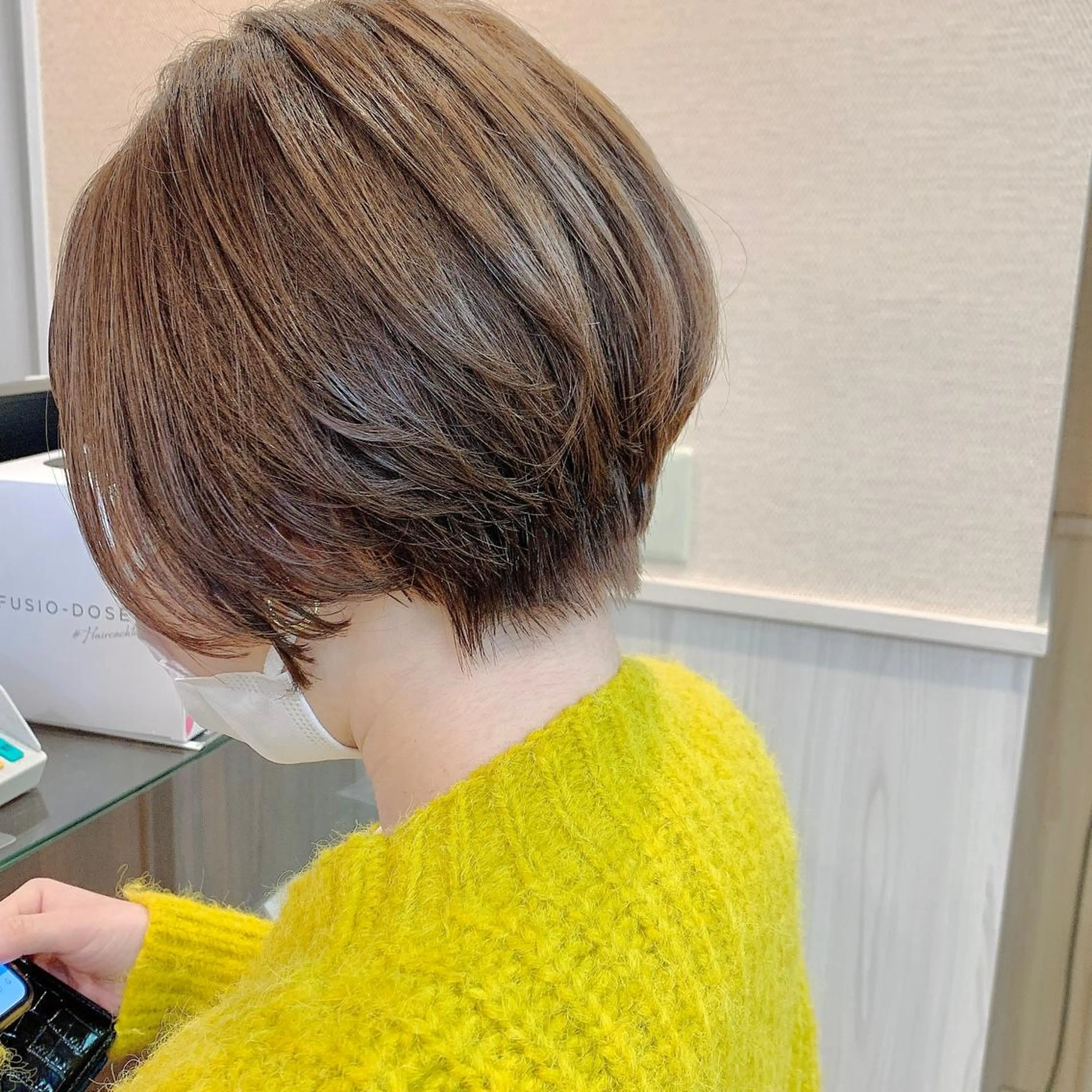 ショート カラー ショートボブ 丸みショート ベージュカラー ボブ ショートヘア カット ヘアカラー NUMBER_ ユイナのヘアスタイル