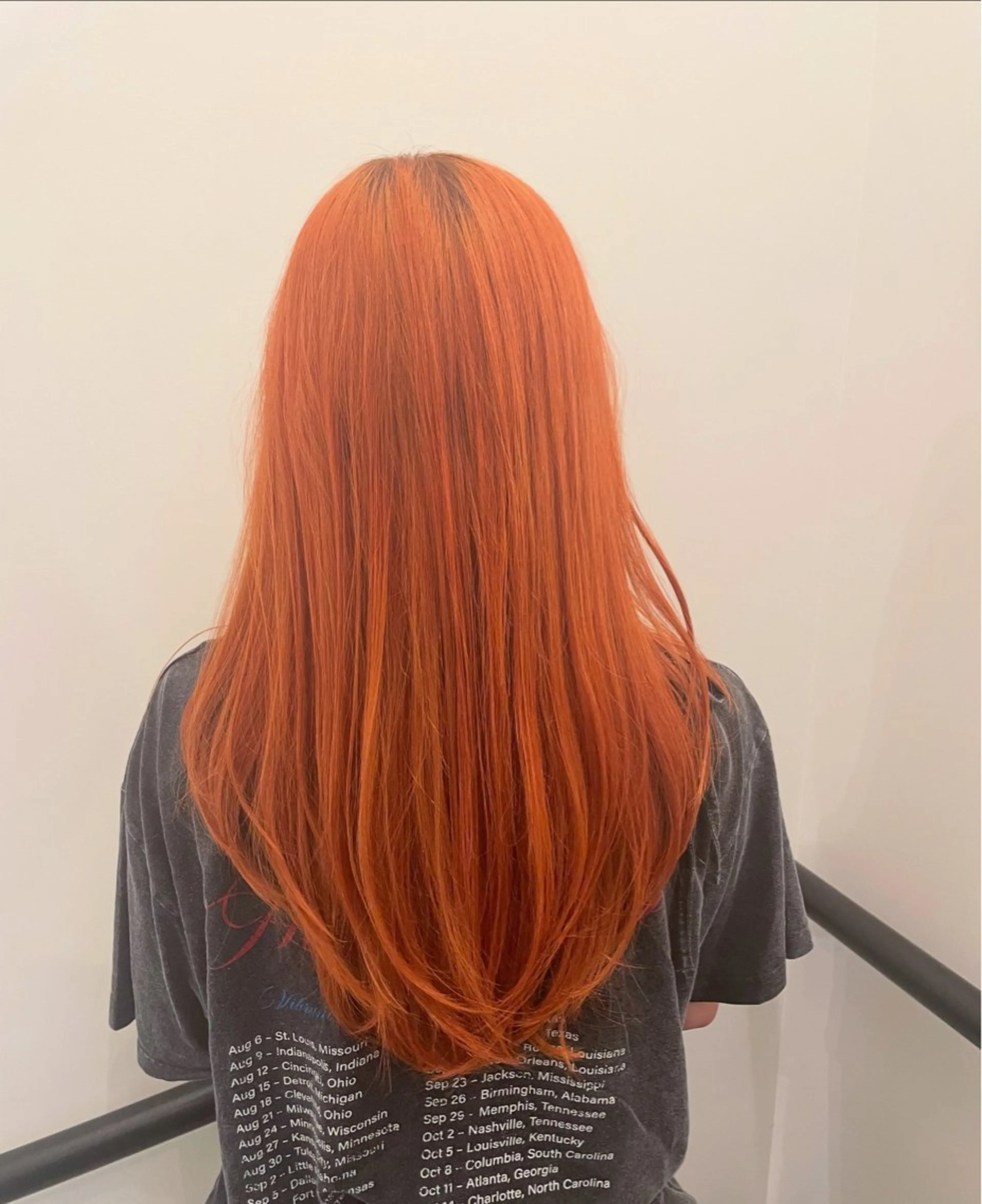 セミロング カラー オレンジ レイヤーカット ニュアンスカラー🫧 加納のヘアスタイル