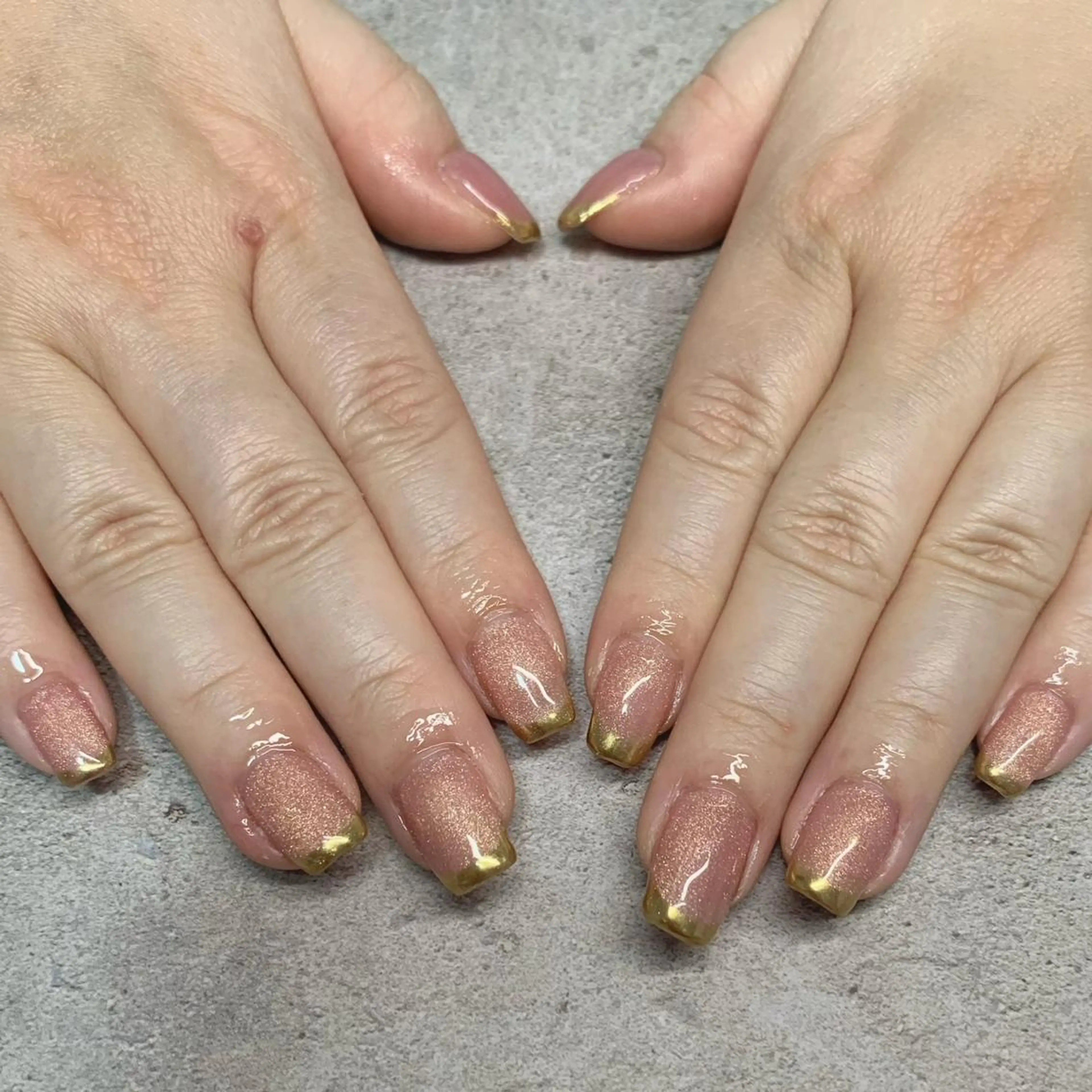 ショート ネイル マグネットネイル ミラーネイル Lino ﾟのネイルデザイン