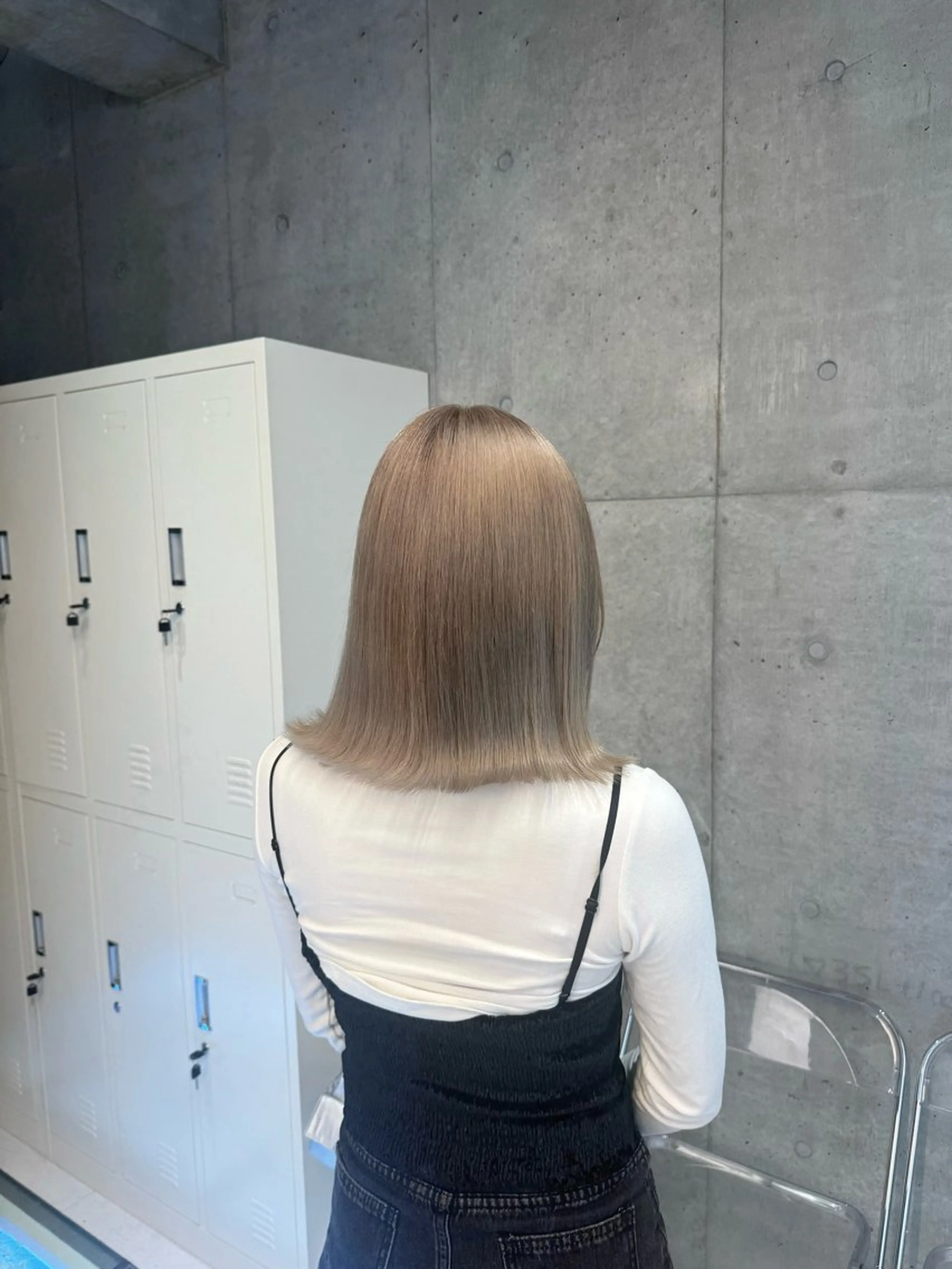 ミディアム カラー ヘアカラー トリートメント 透明感/ 艶ハイトーン/梨桜のヘアスタイル