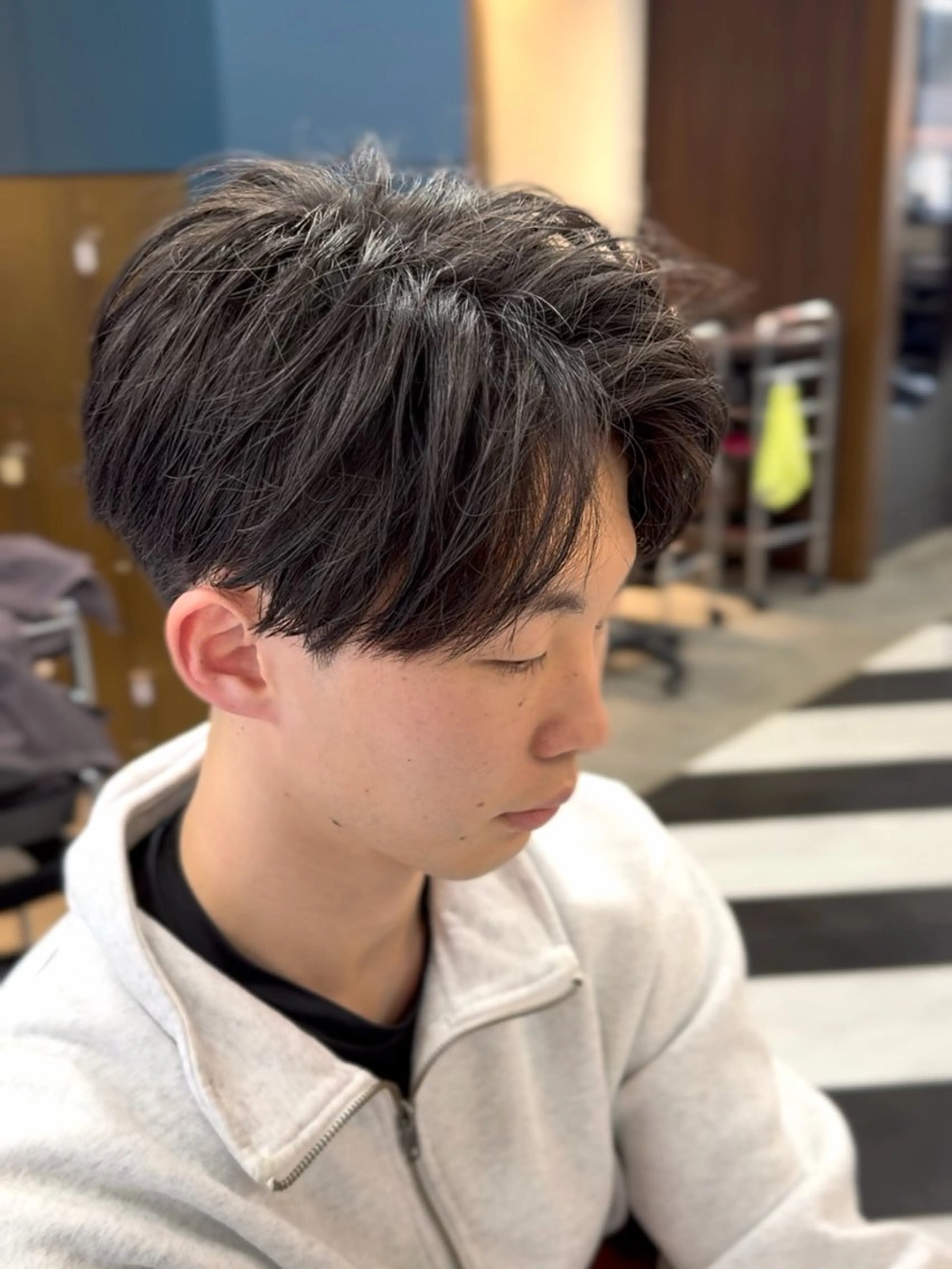 ショート カラー パーマ ヘアアレンジ メンズ 伊藤 陸のヘアスタイル