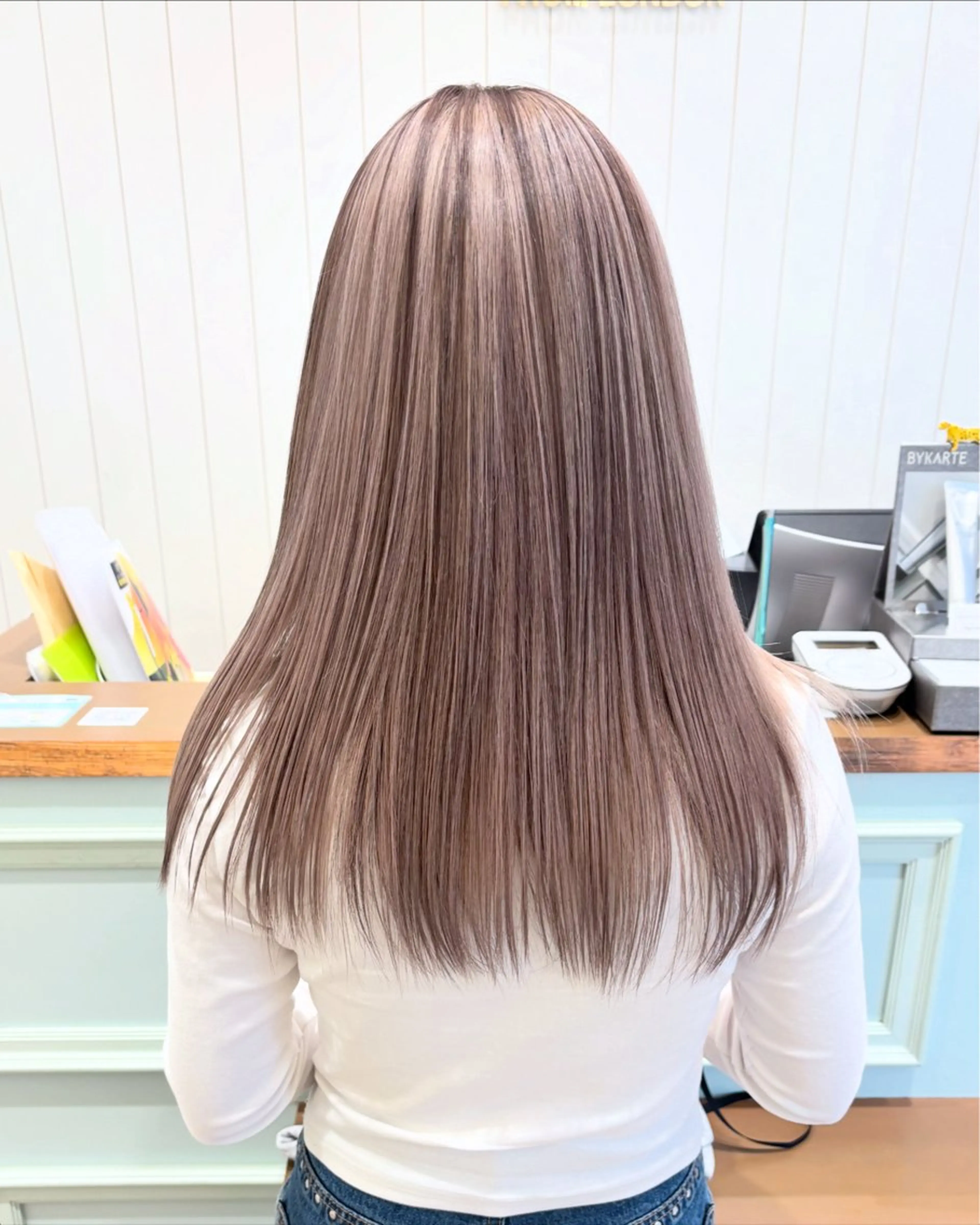 セミロング カラー ブリーチ ケアブリーチ ハイトーンカラー ケアブリーチ 坪井佑樹のヘアスタイル