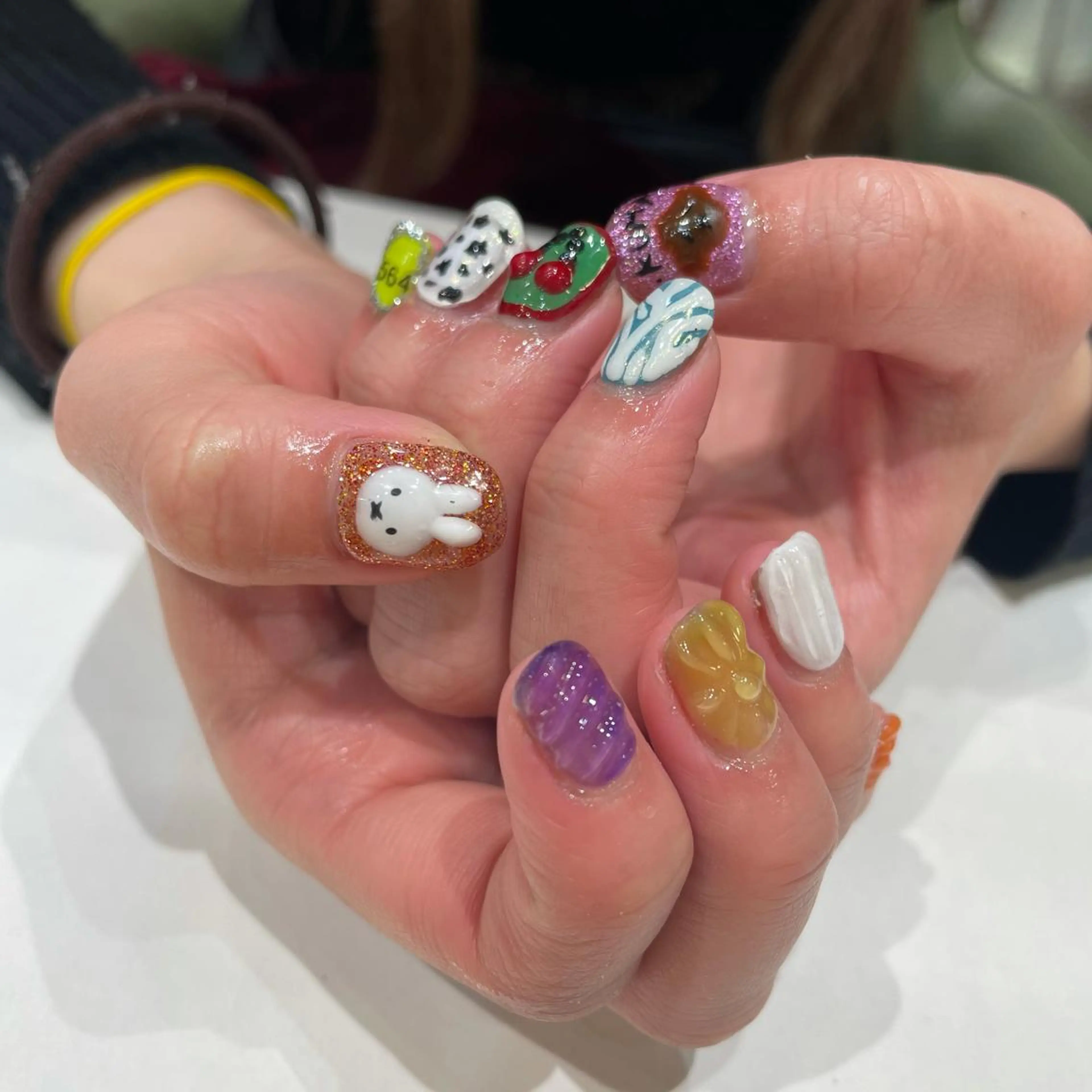 ネイル アートネイル ハンドネイル 韓国ヘア🦋 MIYUのヘアスタイル