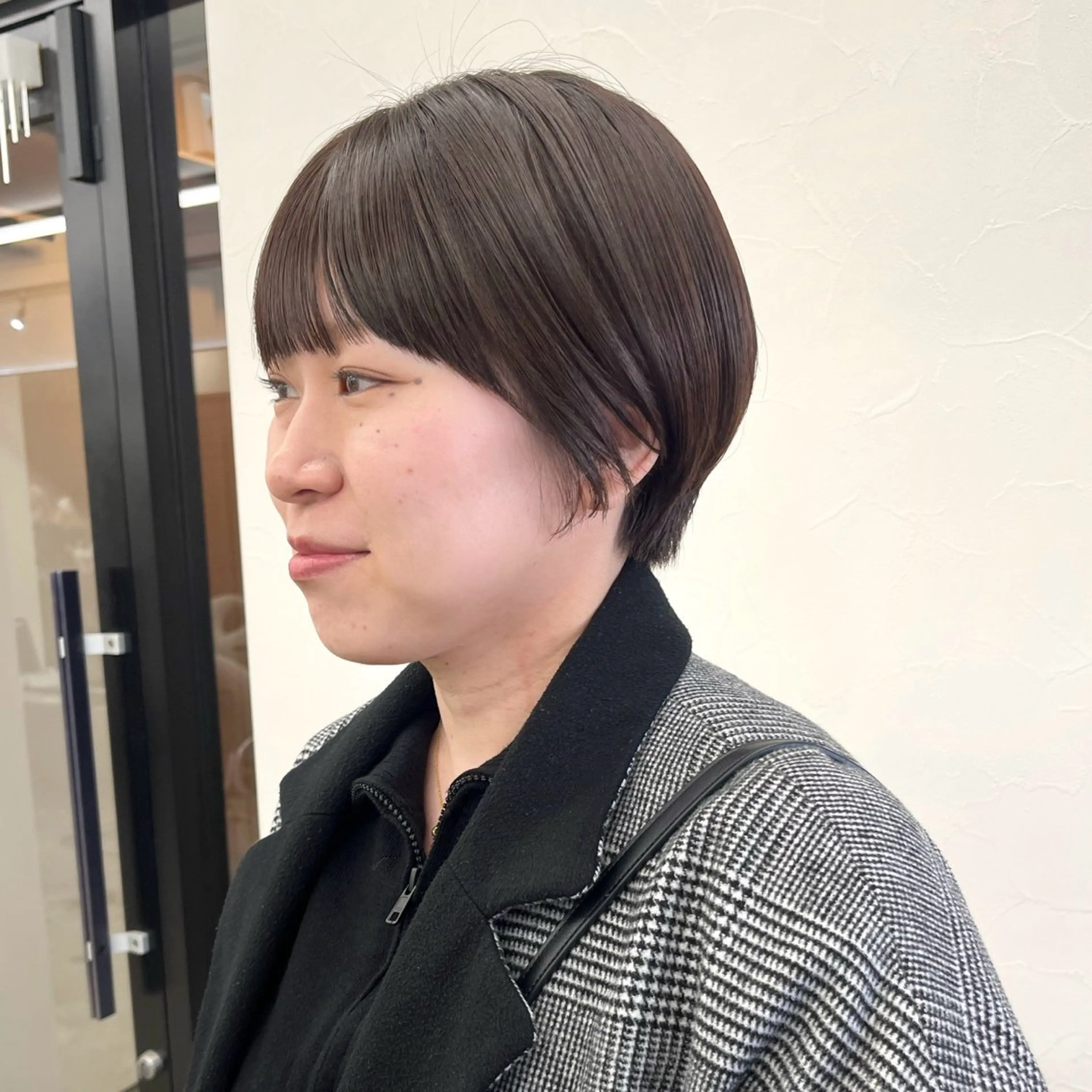ショート カラー 丸みショート ブリーチ ブリーチなしカラー ボブ 髪質改善 カット ヘアカラー トリートメント 初めてのショート お任せください✂️のヘアスタイル