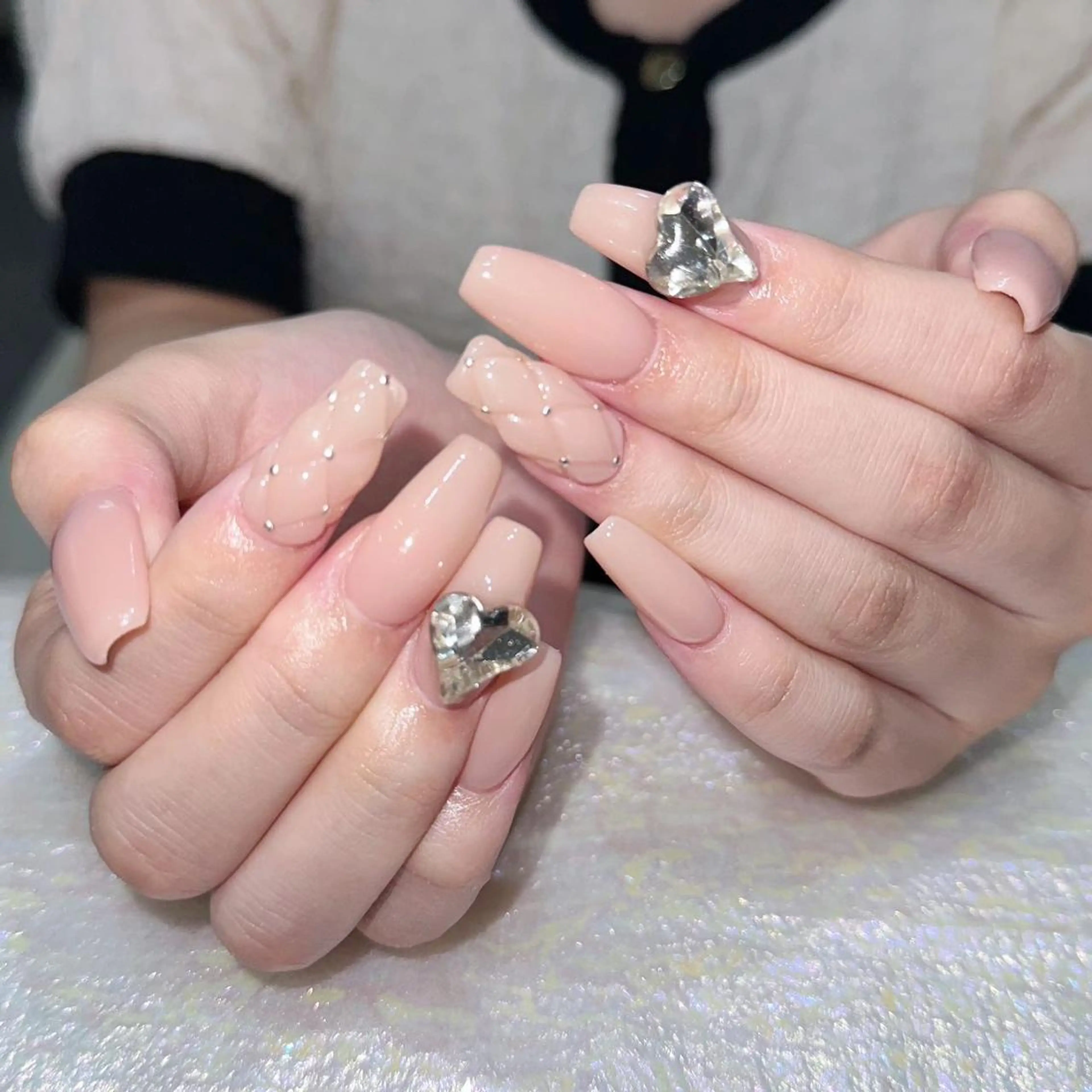 ネイル 長さ出し スカルプネイル Queens ひなのネイルデザイン