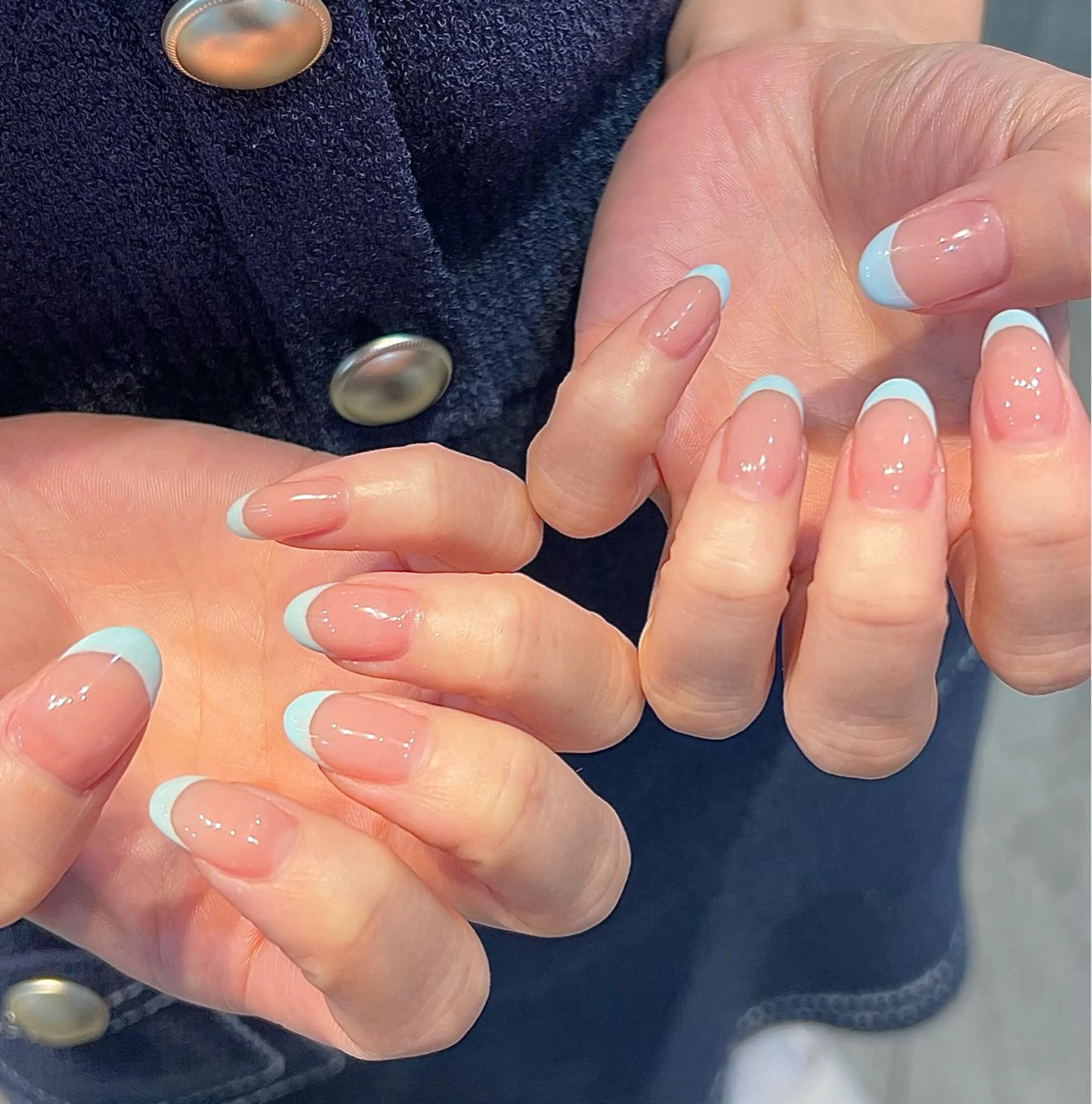 ネイル フレンチネイル 水色 ピンク ハンドネイル 🫧💜 Yoshizawaのネイルデザイン