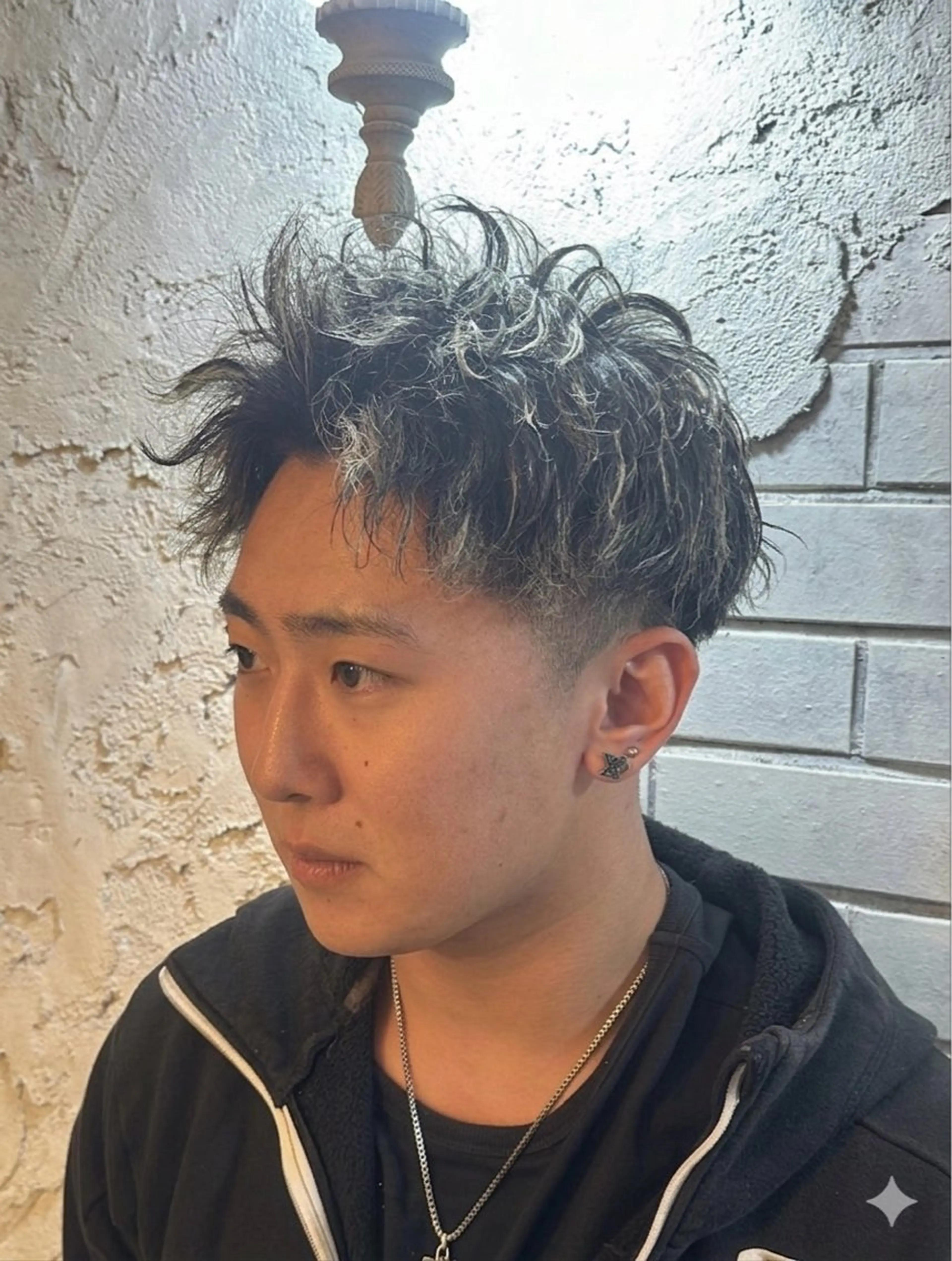 ショート メンズ フェザーパーマ メンズパーマ 波巻きパーマ カット パーマ メンズパーマ特化 /メンズ支持率◎のヘアスタイル