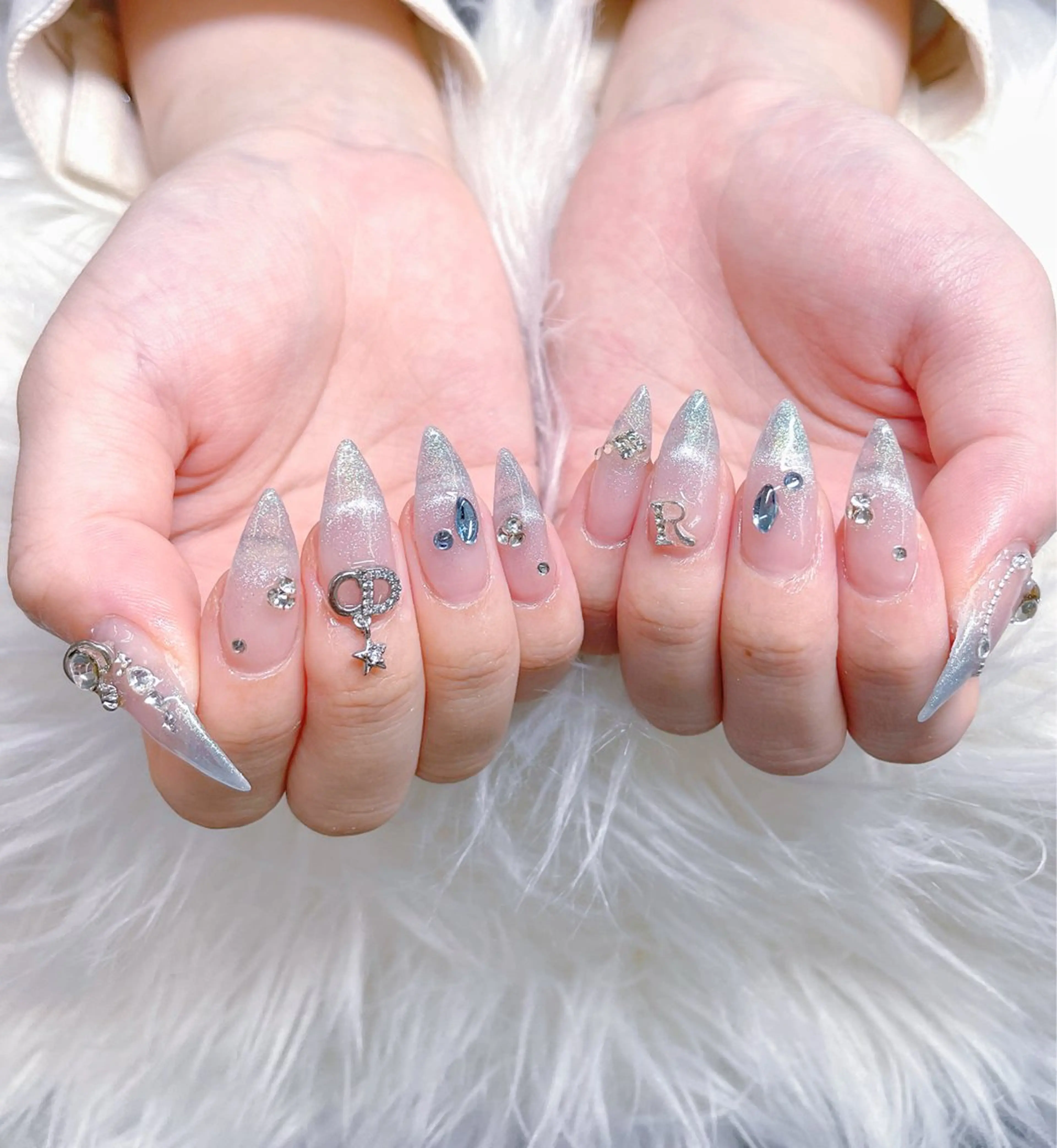 ネイル フレンチネイル ジェルネイル 韓国ネイル マグネットネイル ネイルチップ Rin Nail 新大久保店のネイルデザイン