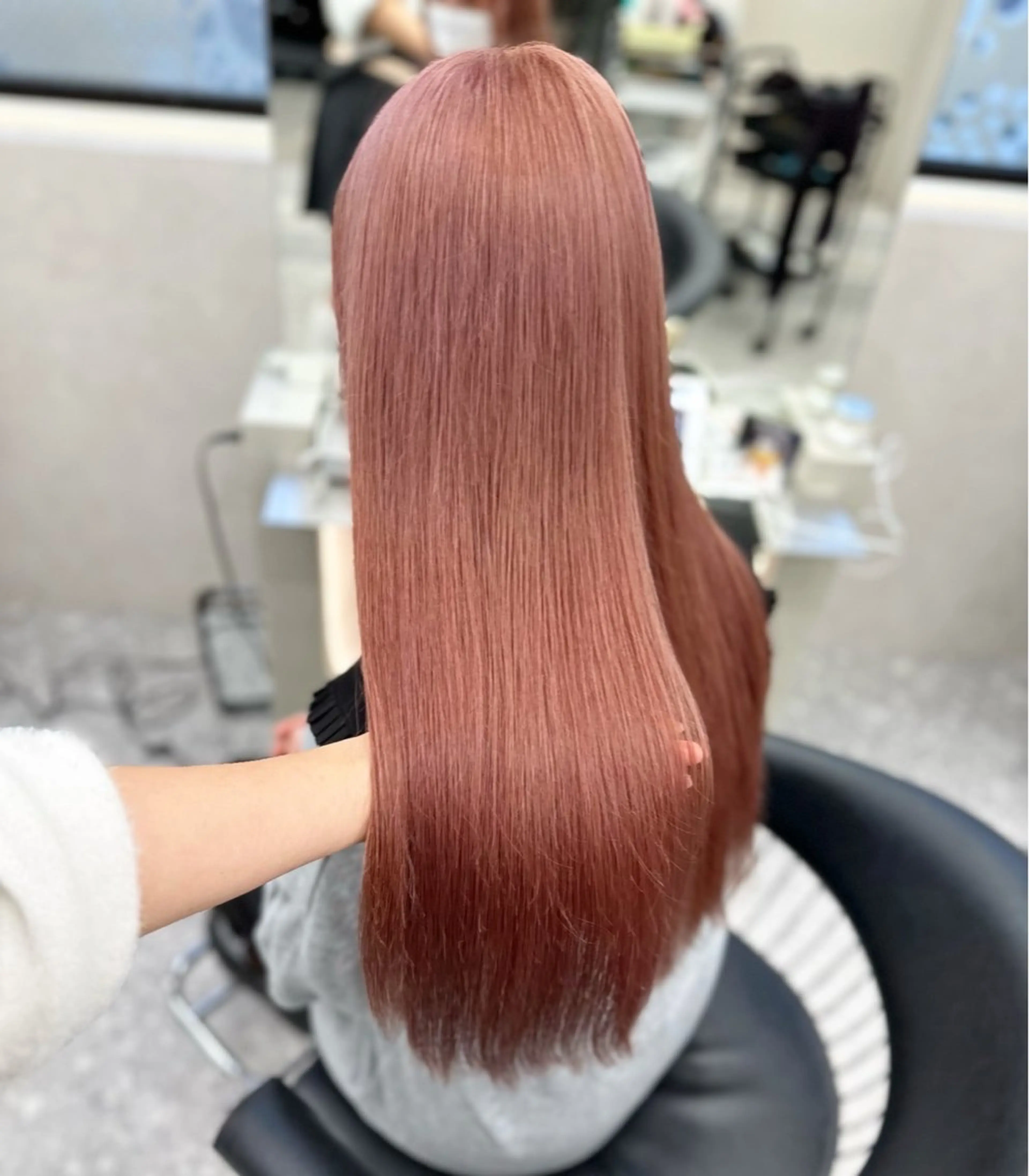 ロング カラー MOMOHA/ 🍑レイヤーカットのヘアスタイル