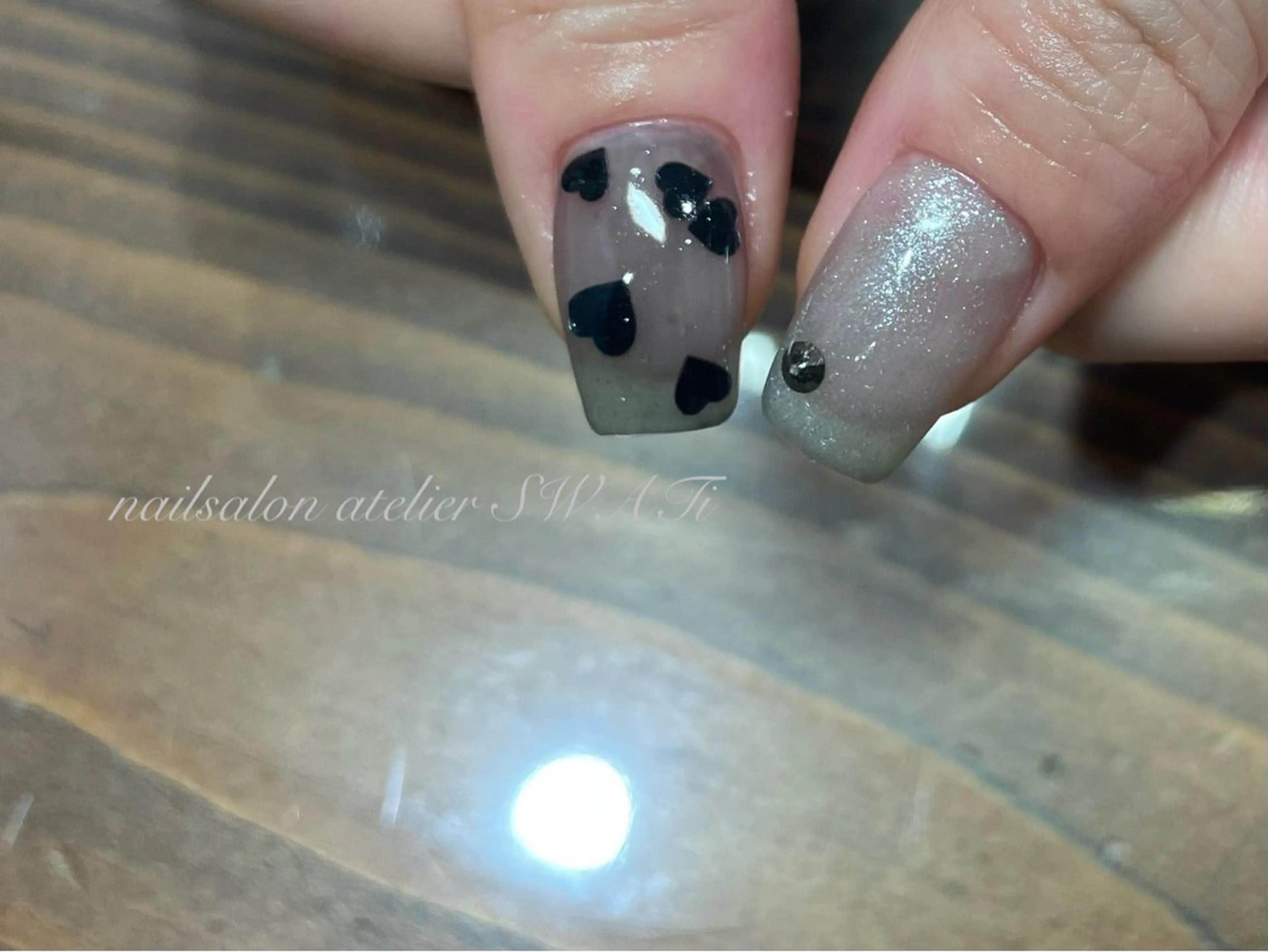 ネイル ホログラムネイル ハンドネイル nailsalon SWATiのネイルデザイン