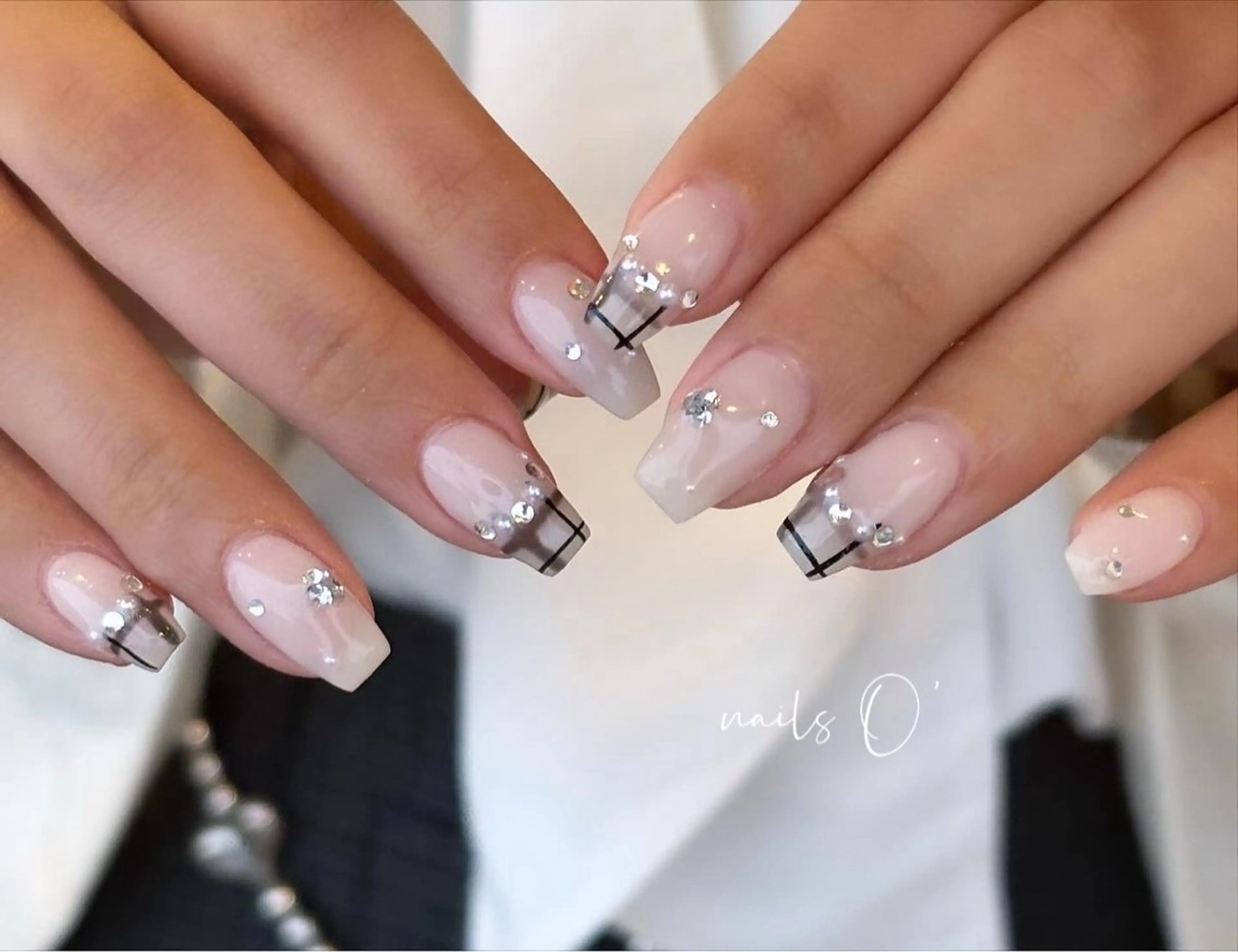 ネイル 大人可愛いネイル🎗 Hinaのネイルデザイン