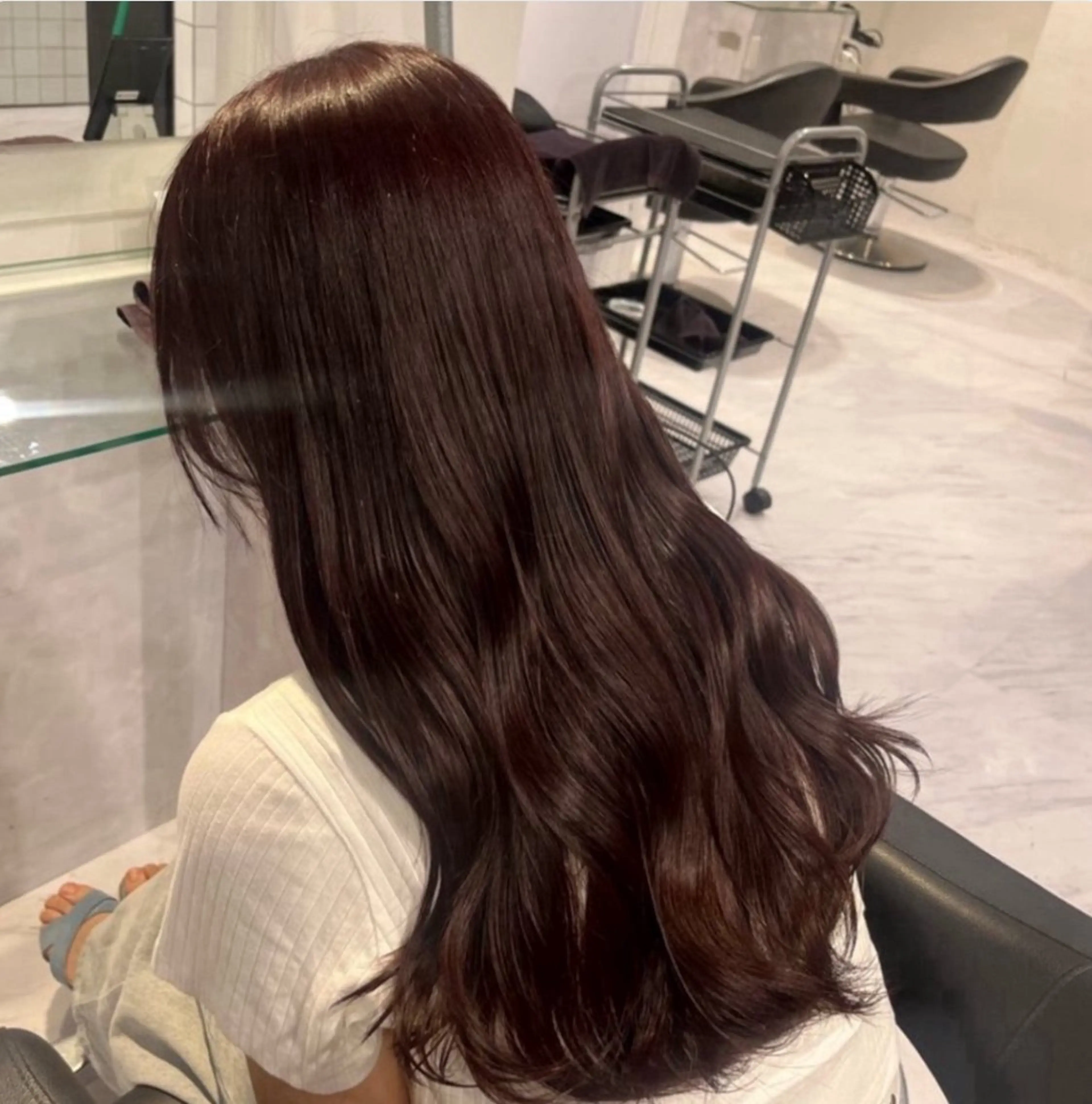 ロング カラー 🫧うる艶トレンド 🫧透明感カラーのヘアスタイル