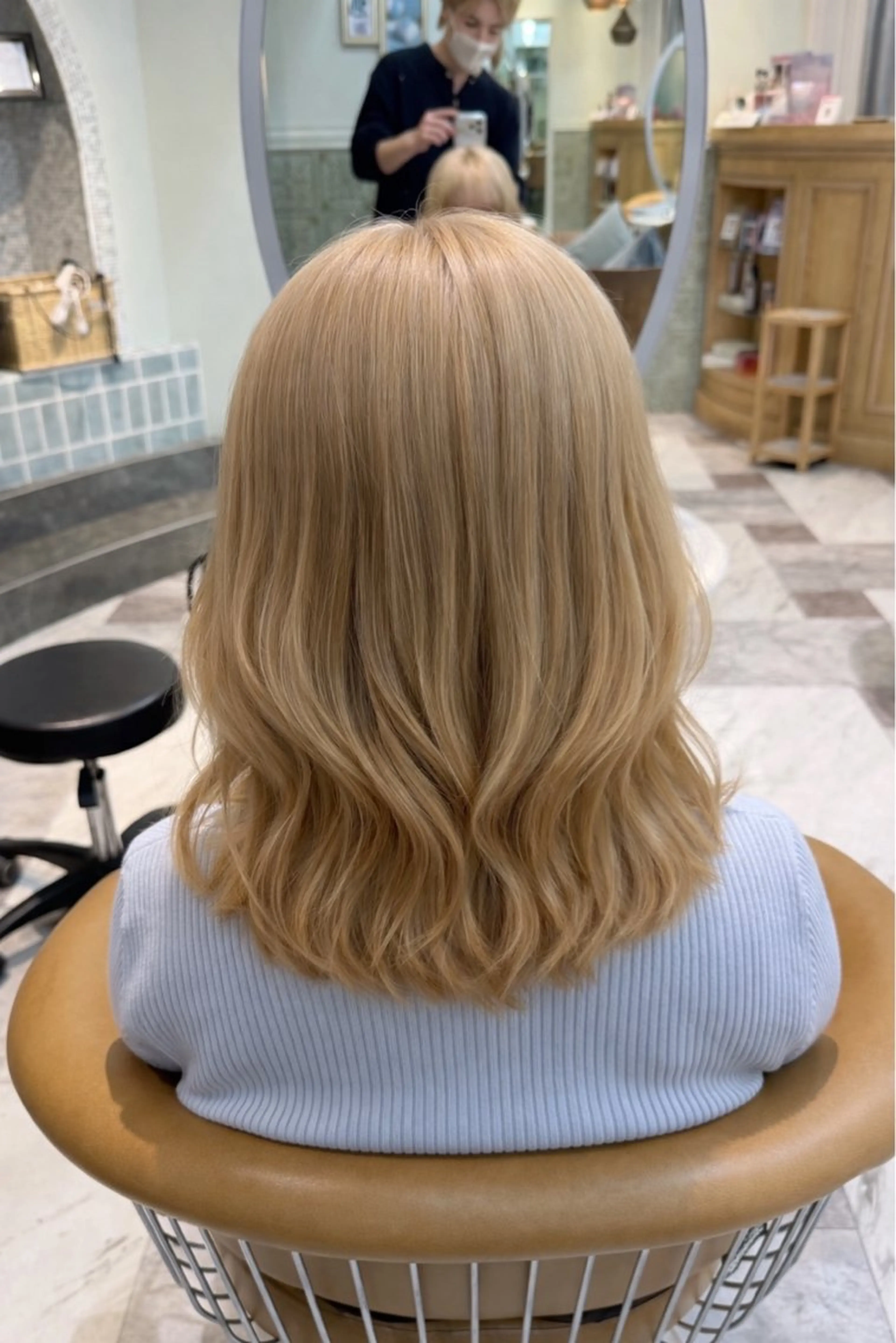 セミロング ヘアカラー 栄ハイトーン/ ベージュカラー中園薪のヘアスタイル