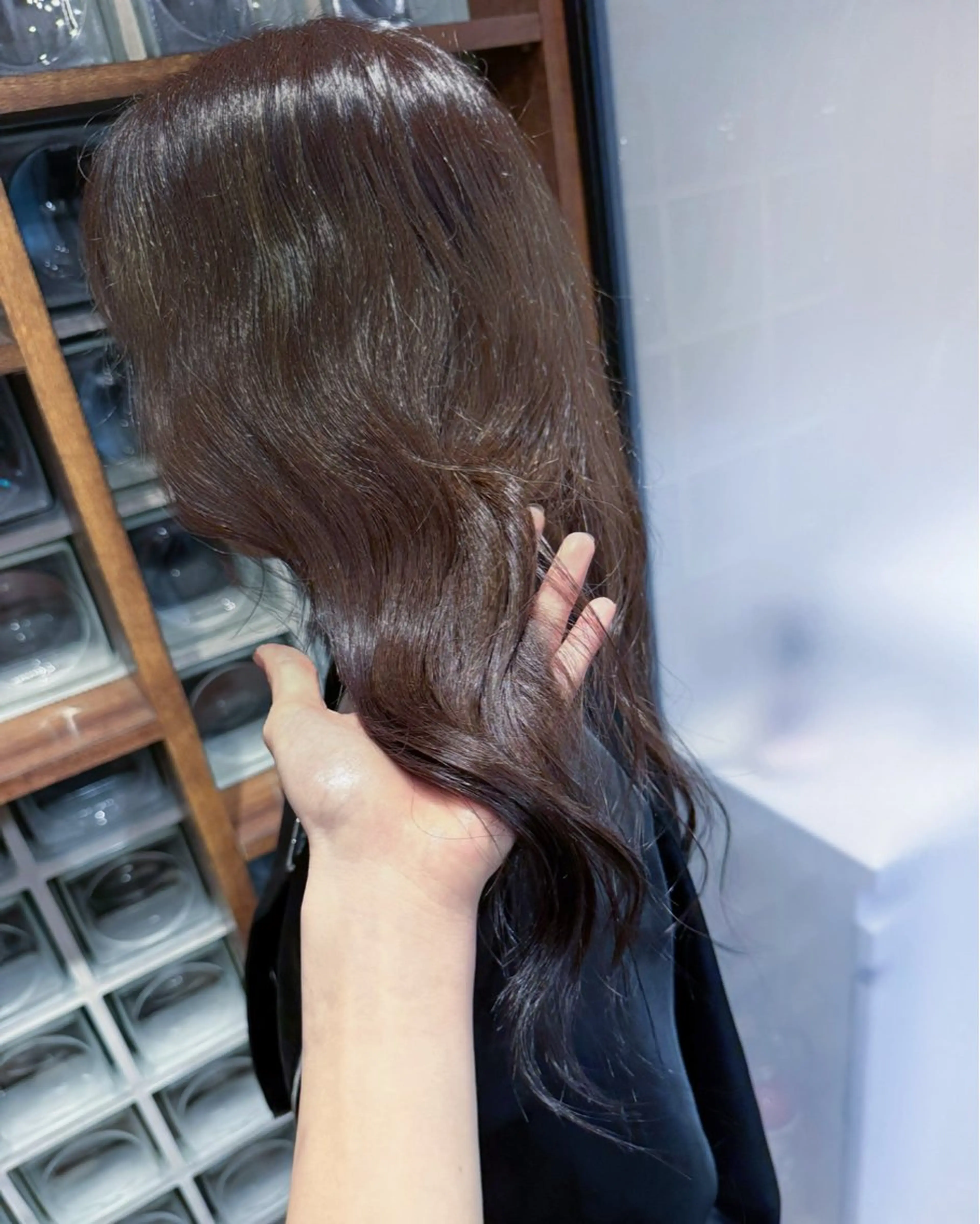 ロング ヘアカラー 巻田匠海 透明感韓国ヘアのヘアスタイル
