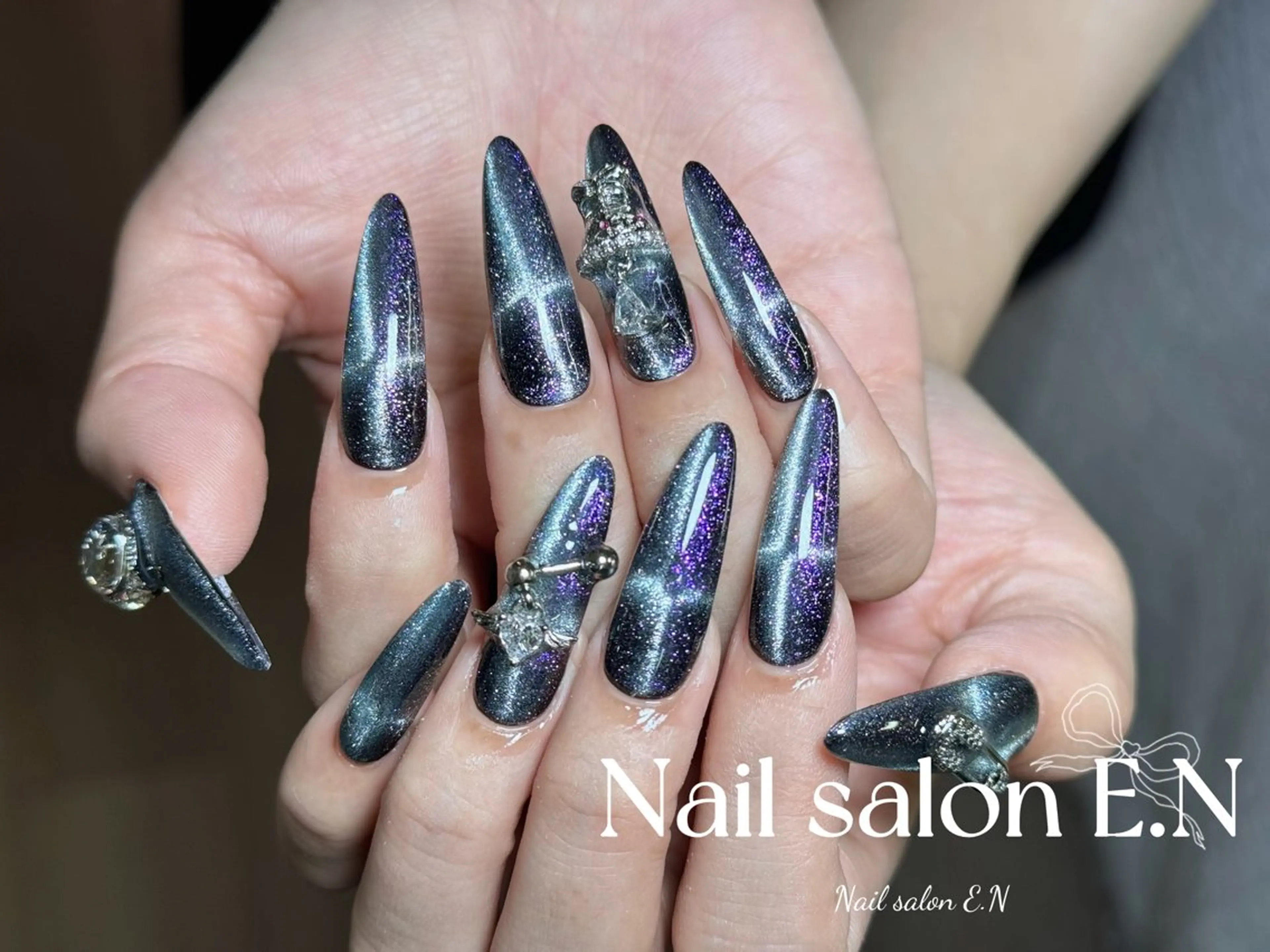 ネイル アートネイル オーロラネイル ブラウン クリアネイル フレンチネイル ハンドネイル E.N🦋 長さ出し/持ち込みのネイルデザイン