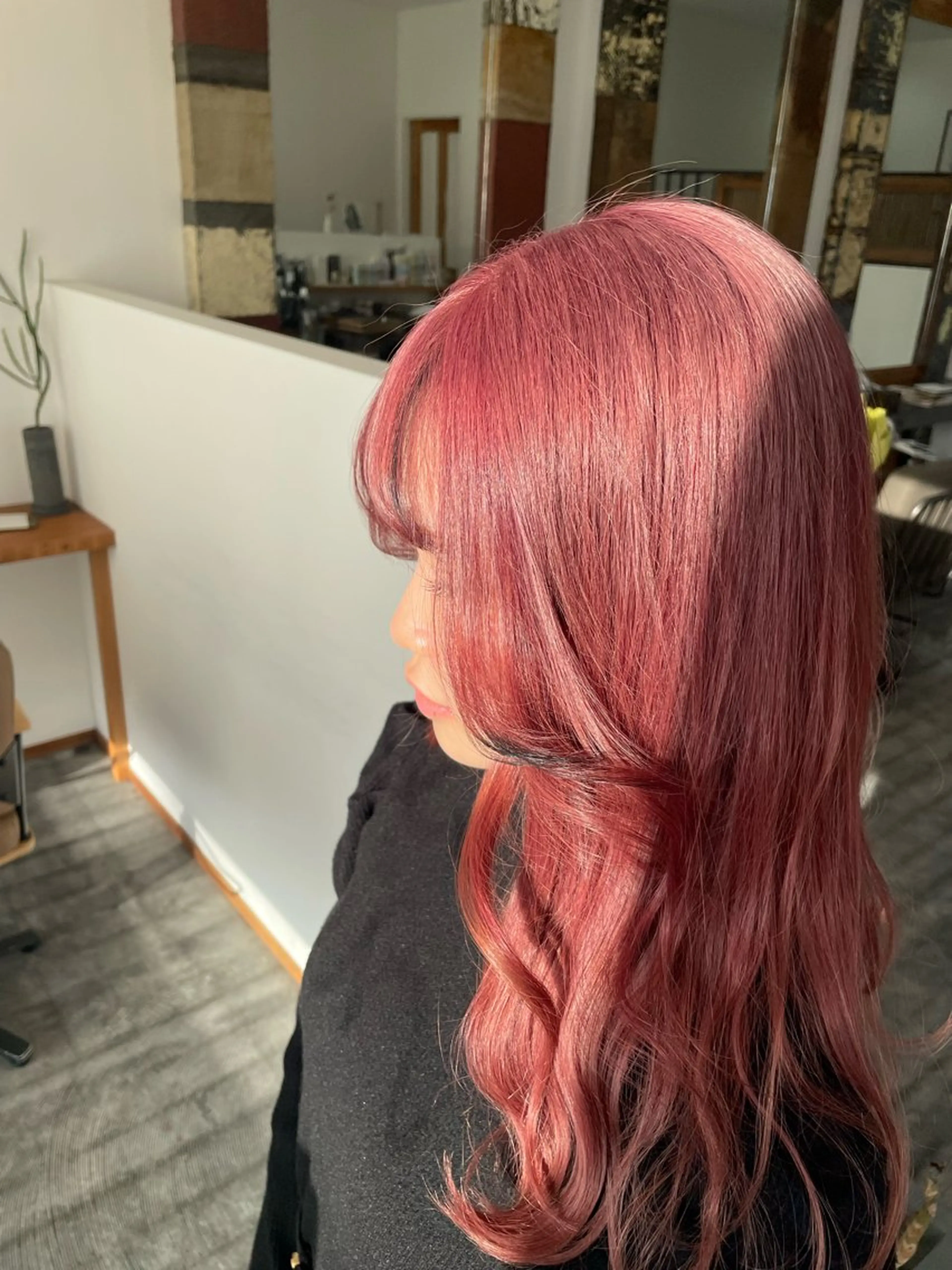 ロング ende. ハルタのヘアスタイル