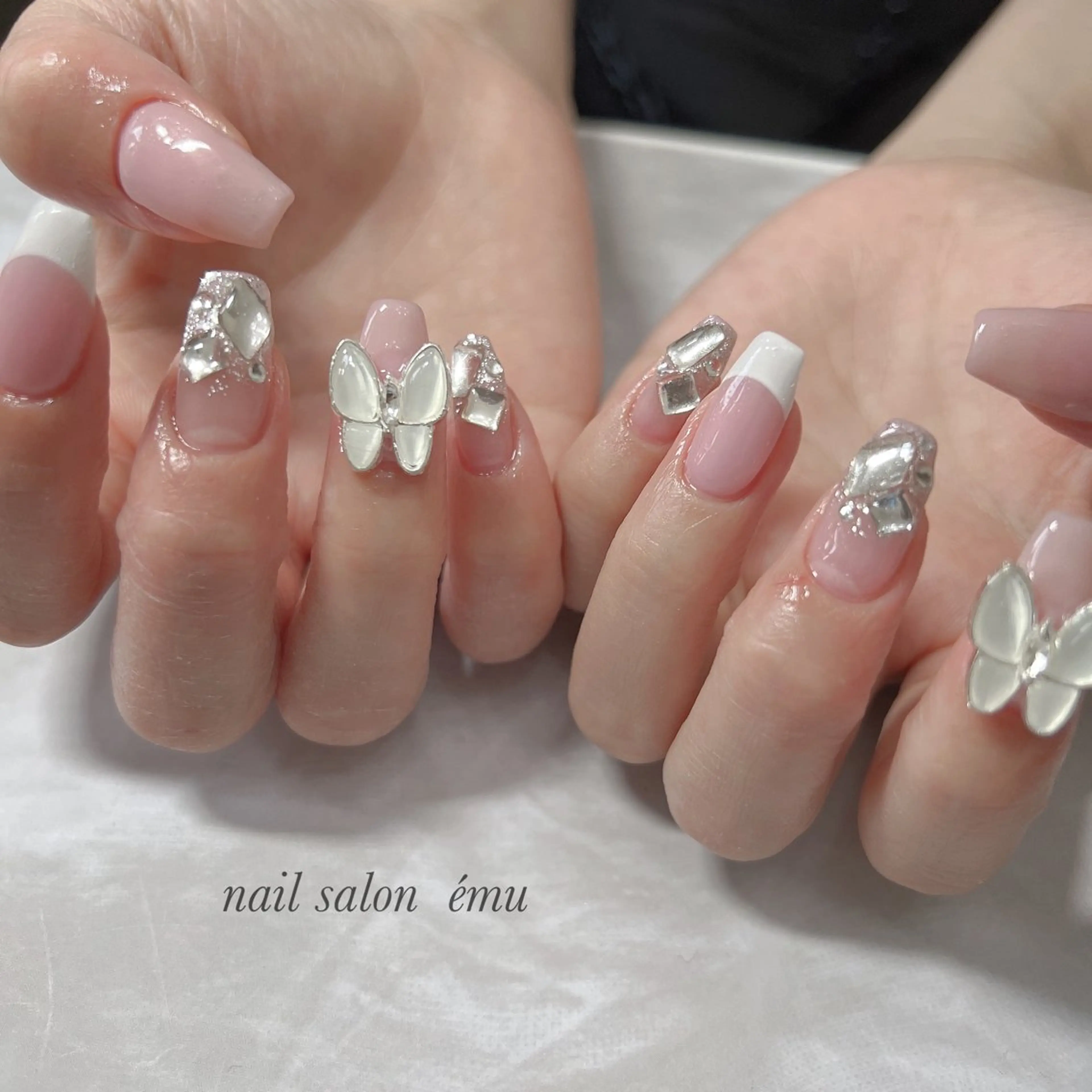 セミロング ハンドネイル nail salon émuのネイルデザイン