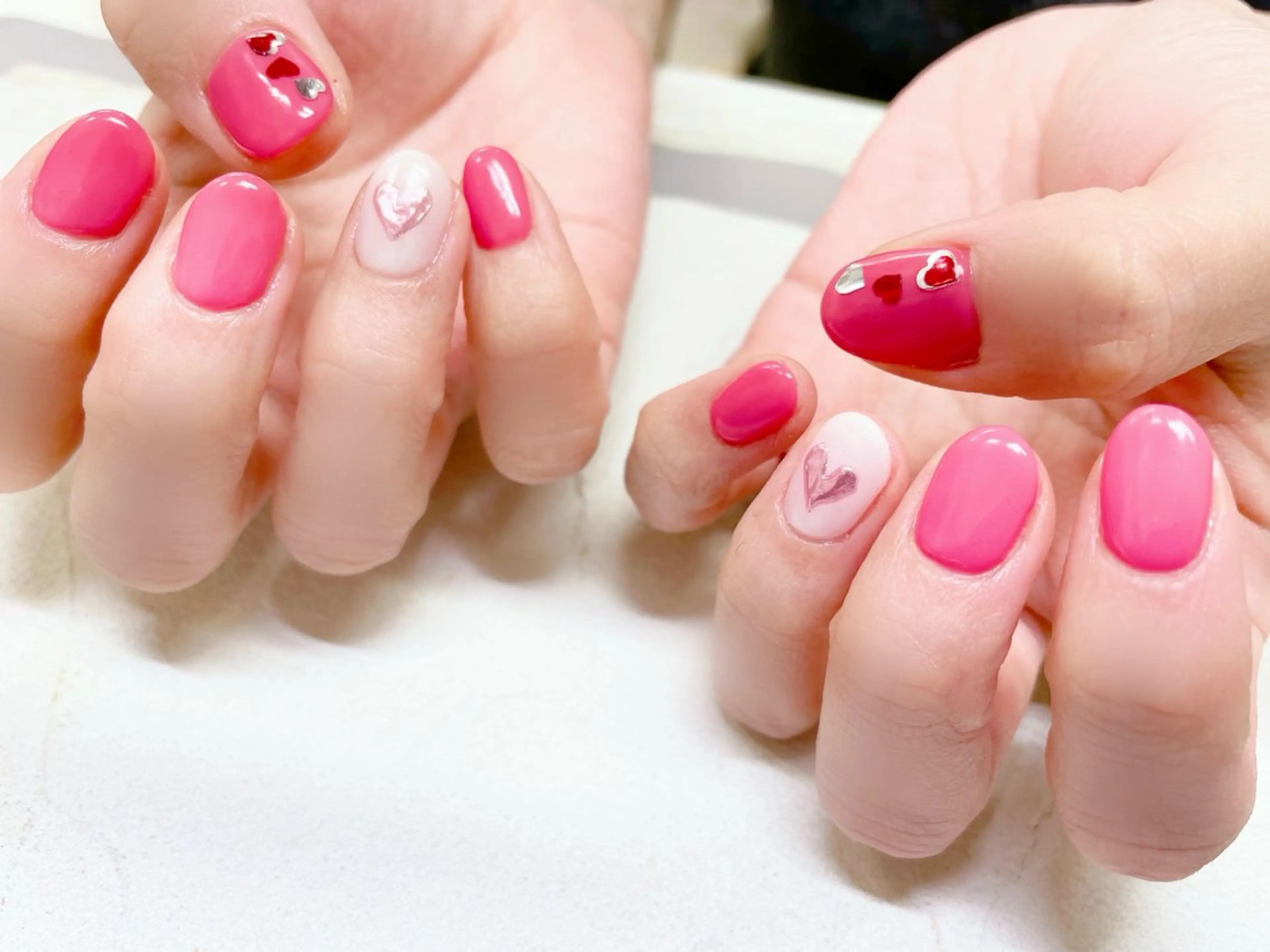 ネイル ハート ミラーネイル ピンク ハンドネイル ビアンカ金町店 中島　せり菜のネイルデザイン